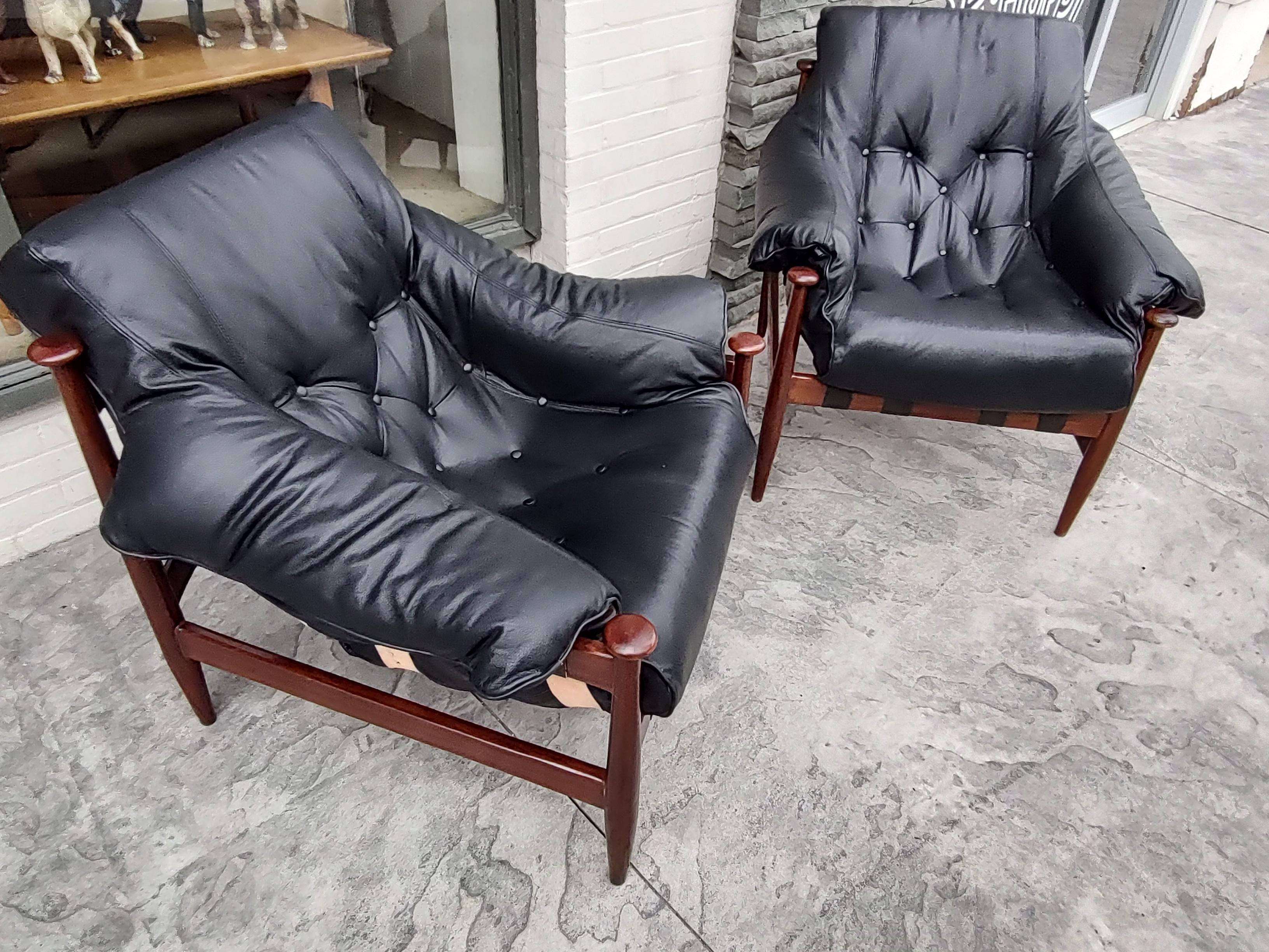 Pair of Mid Century Modern Sculptural Mahogany & Leather Lounge Chairs 8
