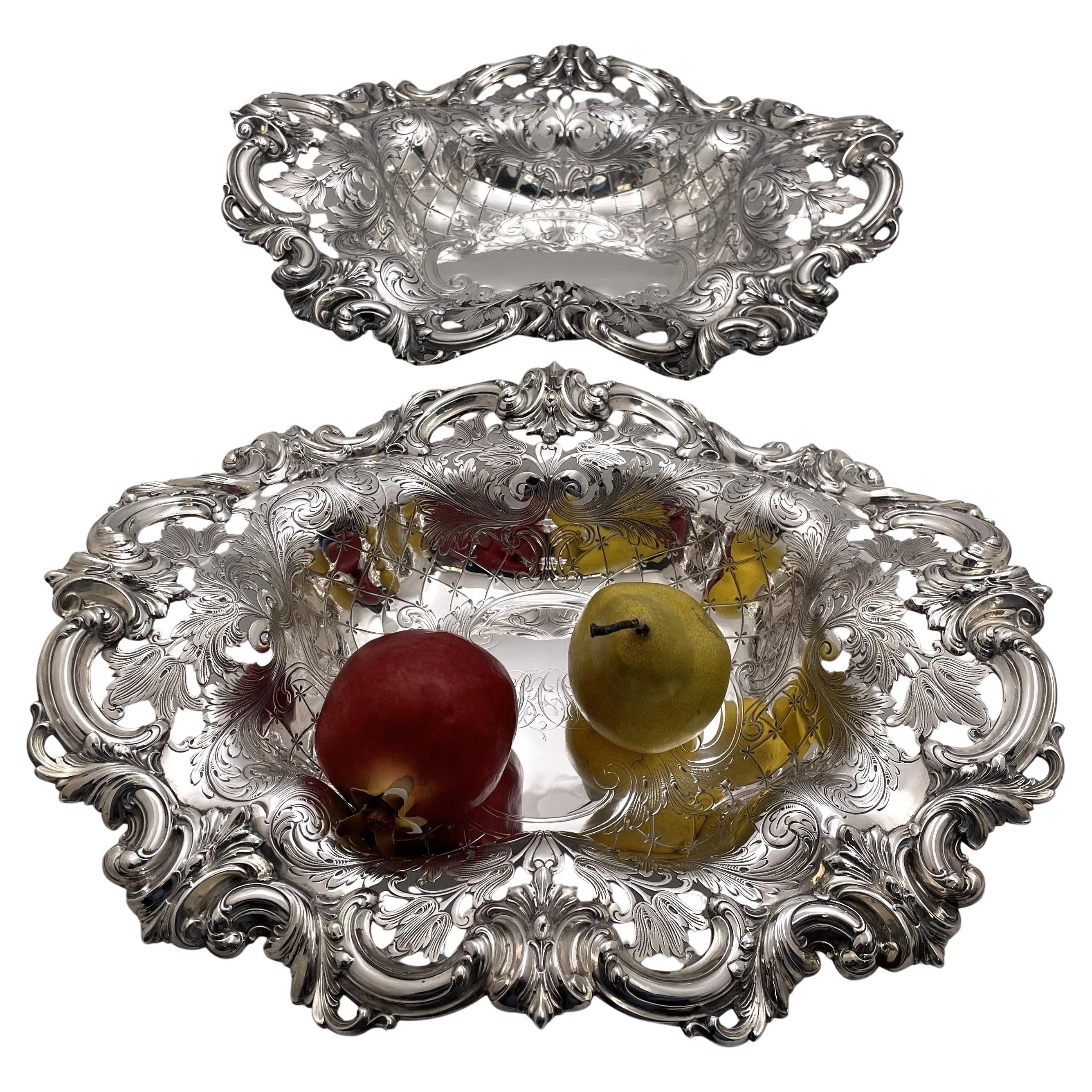 Pair of F. Smith Sterling Silver Bowls in Art Nouveau Style Early 20th Century