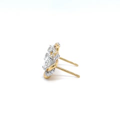 Pair of F VVS1/VS1 Square Radiant Diamonds 2.02 Carats in 18K Gold GIA Certified