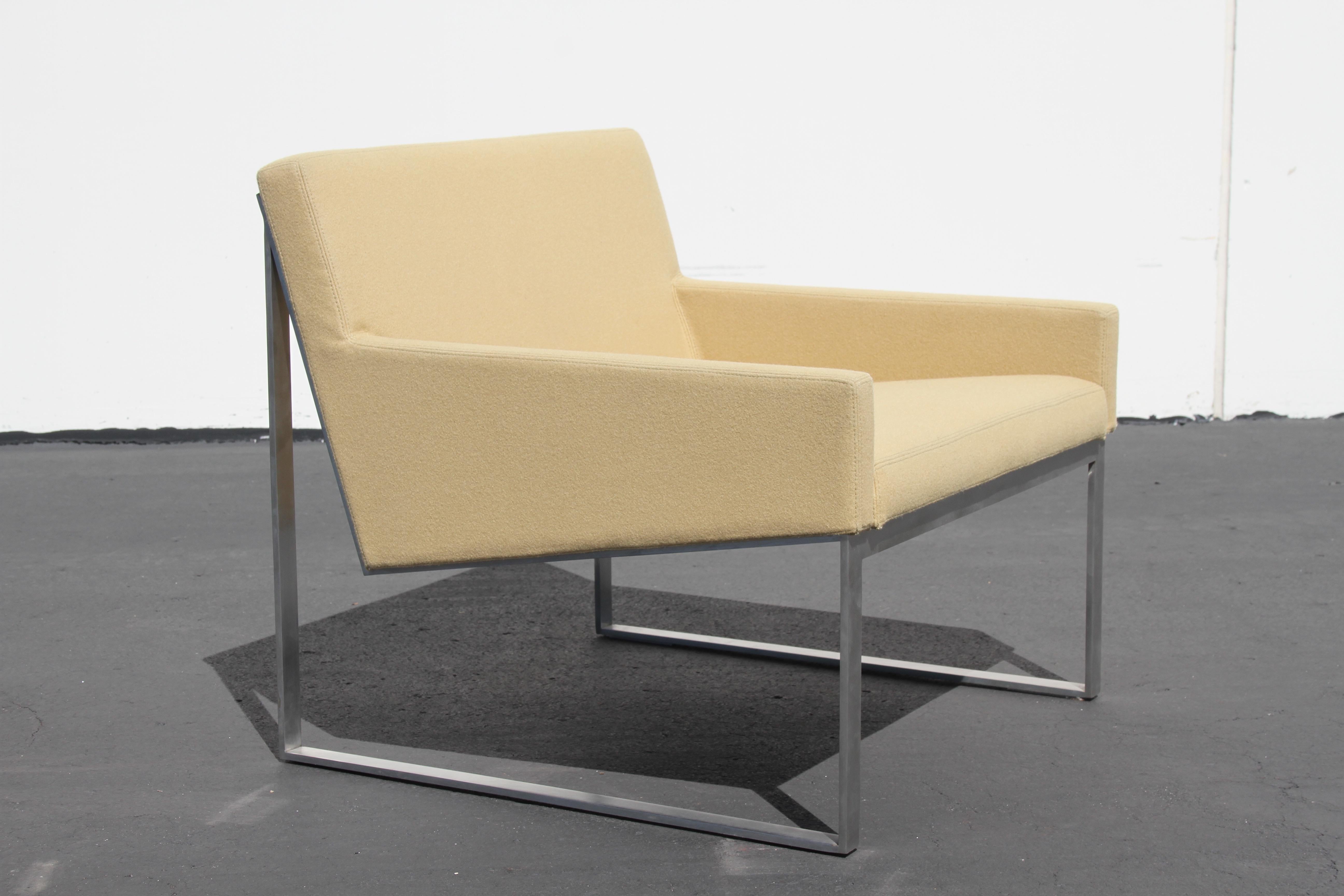 Mid-Century Modern Pair of Fabien Baron for Berhardt Design B.3 Lounge Chairs For Sale
