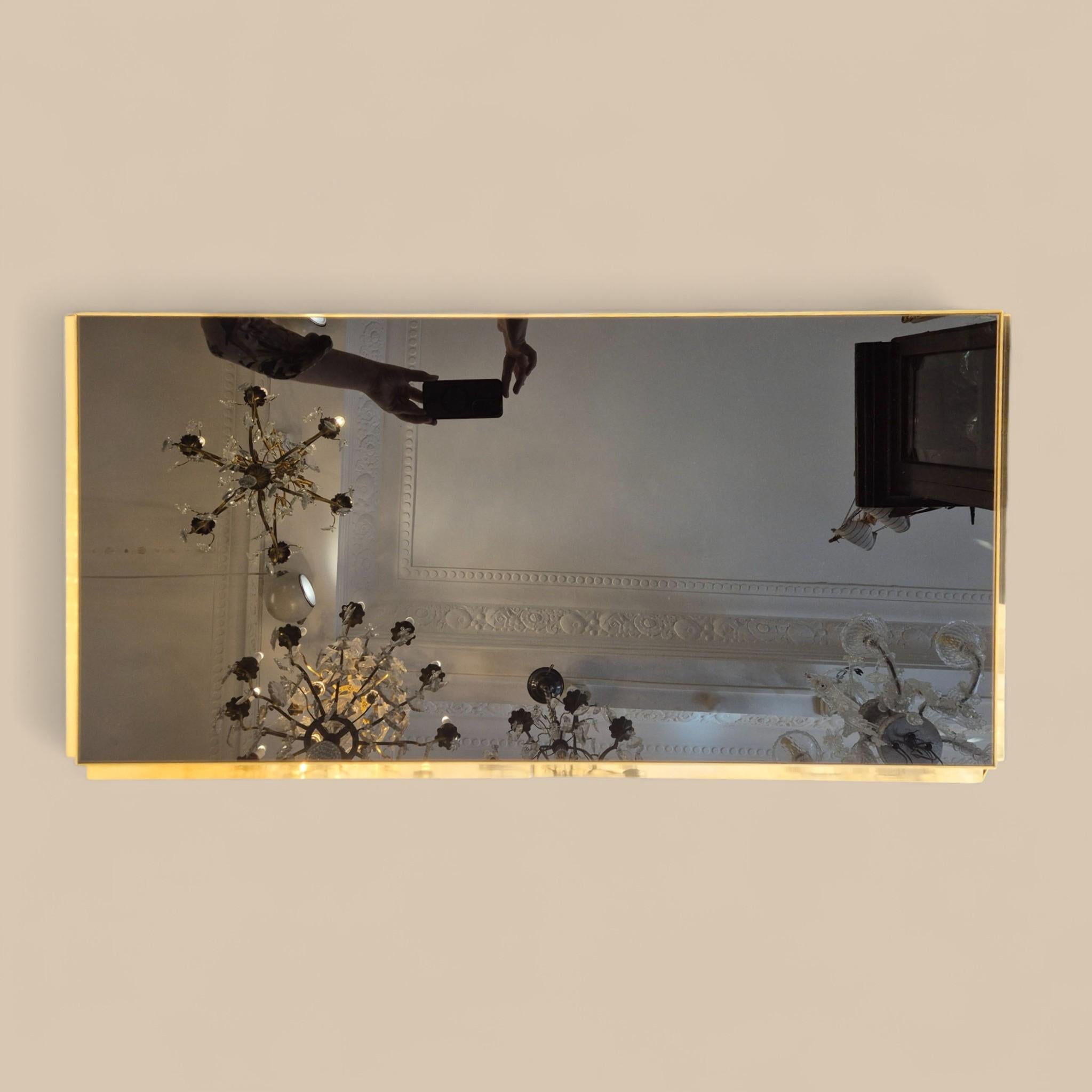 Coppia di consolle in vetro di Murano sfaccettato e ottone dorato, CIRCA 1960/70 in vendita 8