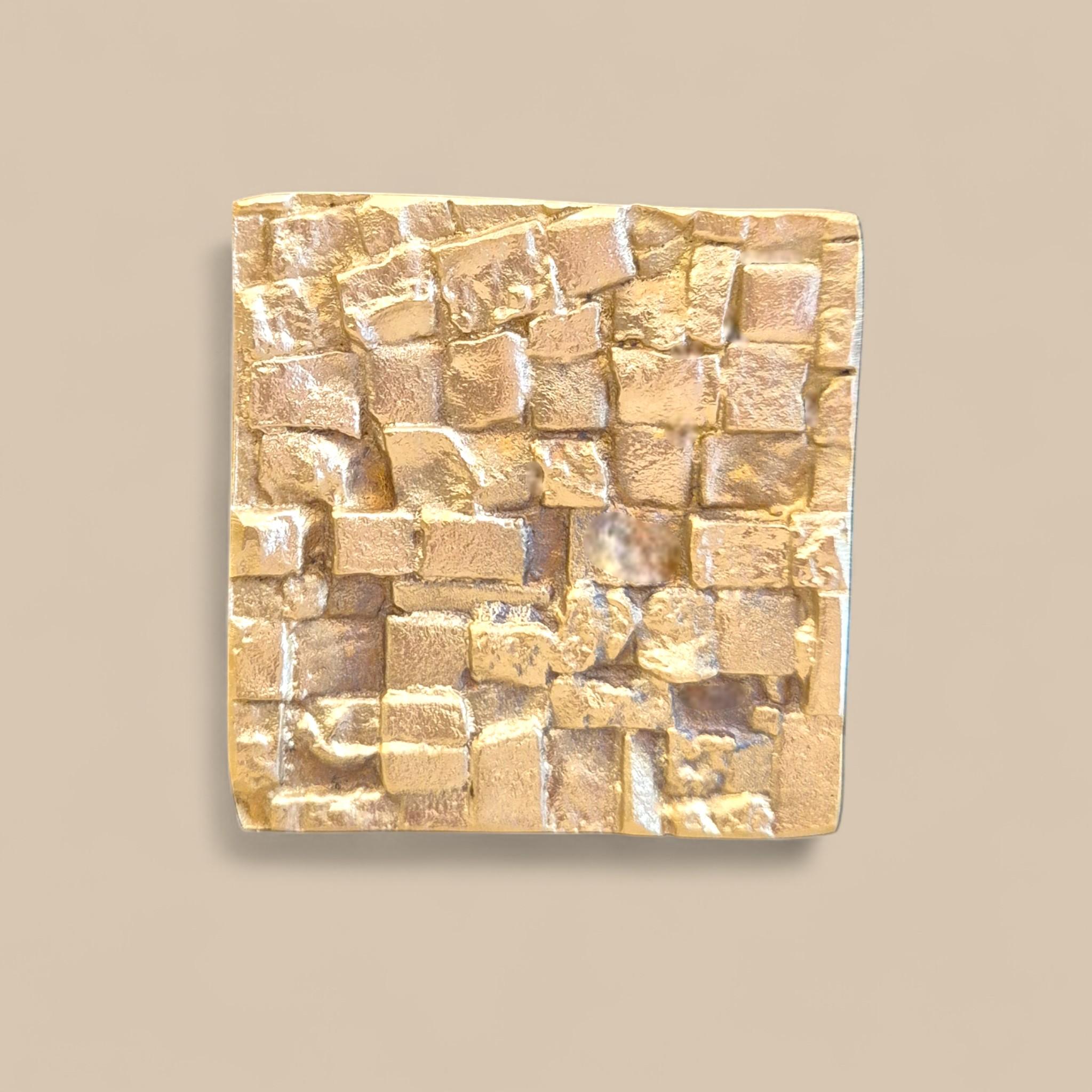 Coppia di consolle in vetro di Murano sfaccettato e ottone dorato, CIRCA 1960/70 in vendita 9