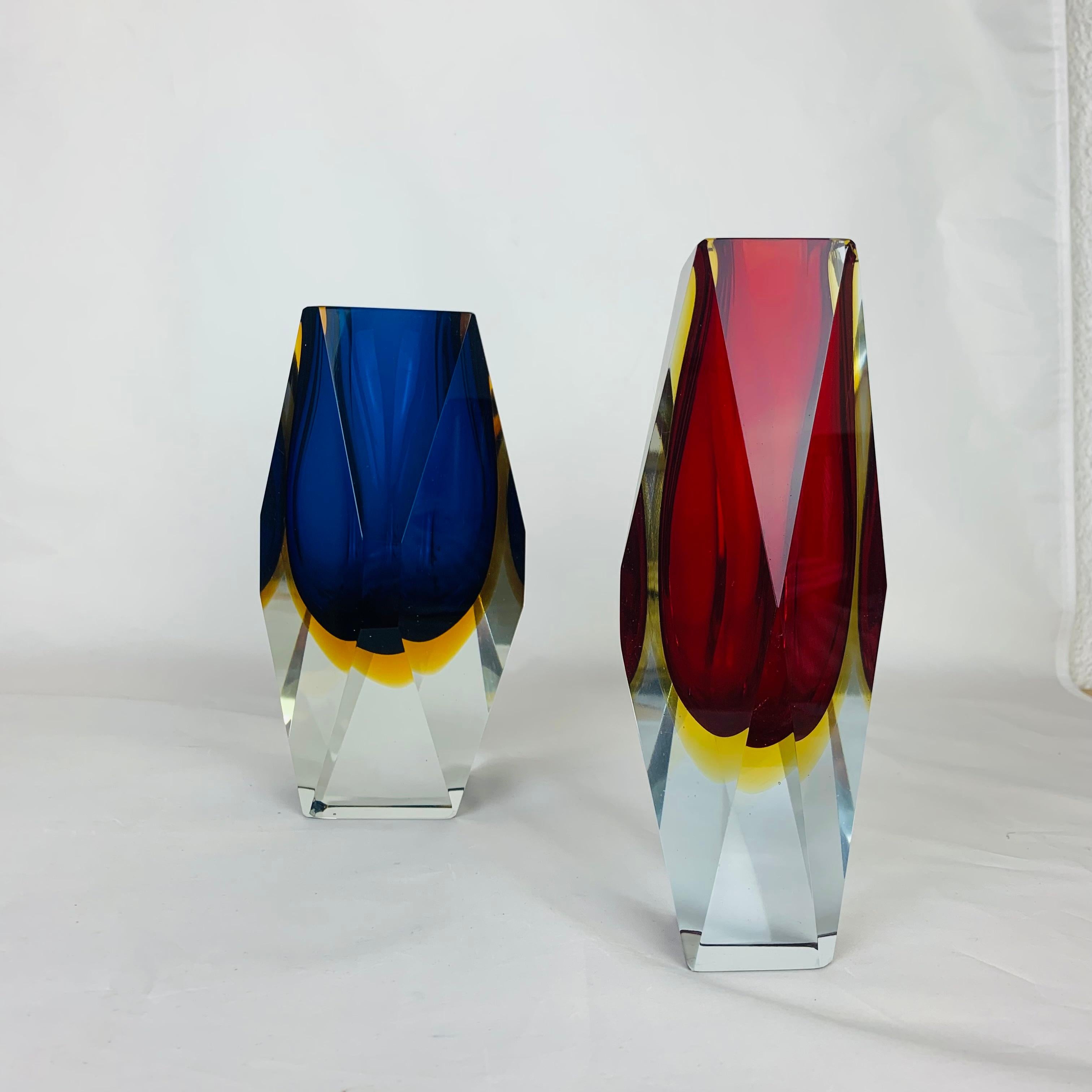 Paire de vases Sommerso de Murano à facettes par Alessandro Mandruzzato en vente 2