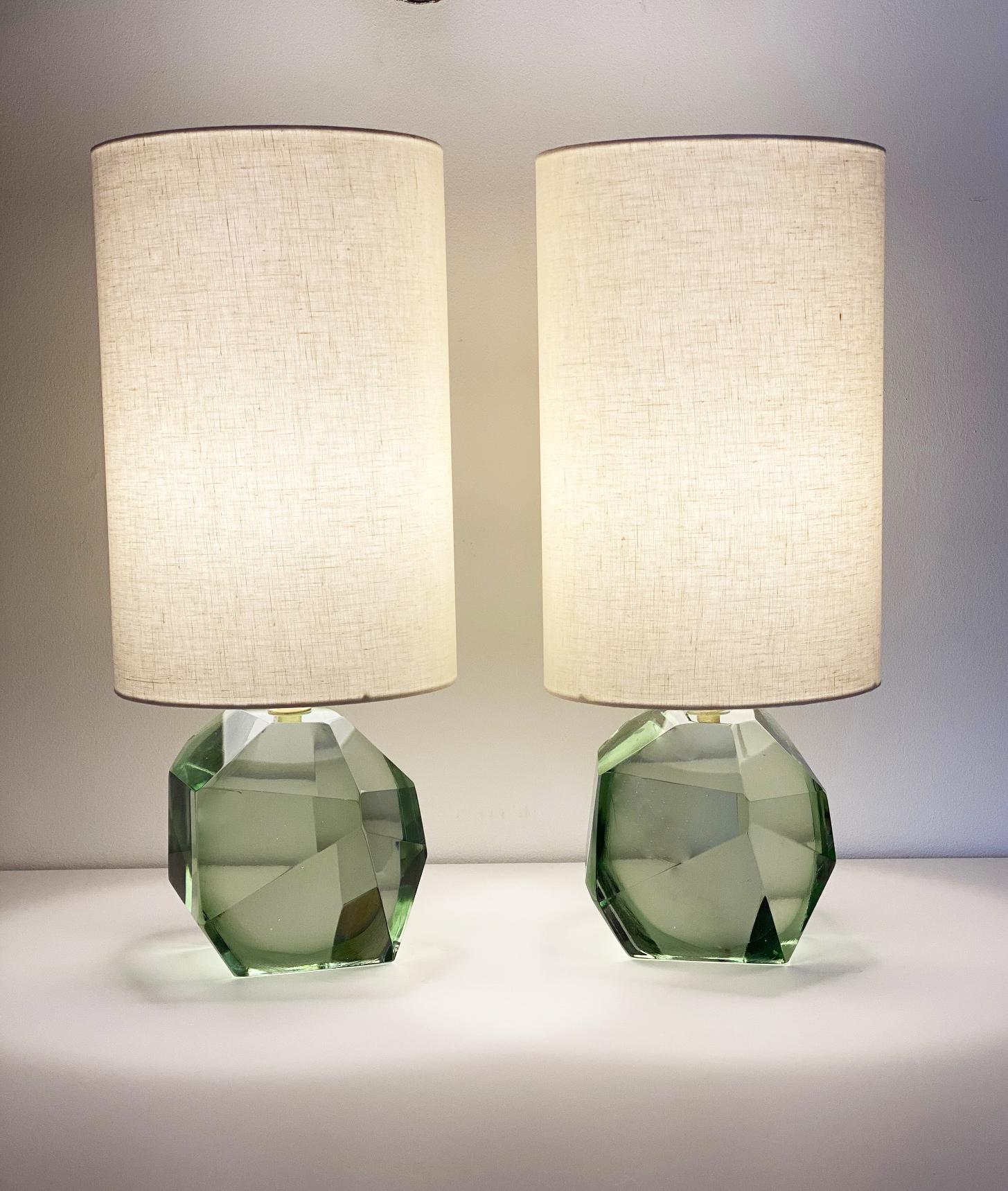 Pair of faceted diamond shaped Murano green glass table lamps, in stock
Studio-made with translucent Murano glass in aqua green hue.
Located in our store in Miami ready for shipping now.
3 pairs available
Priced per pair
Shades are
