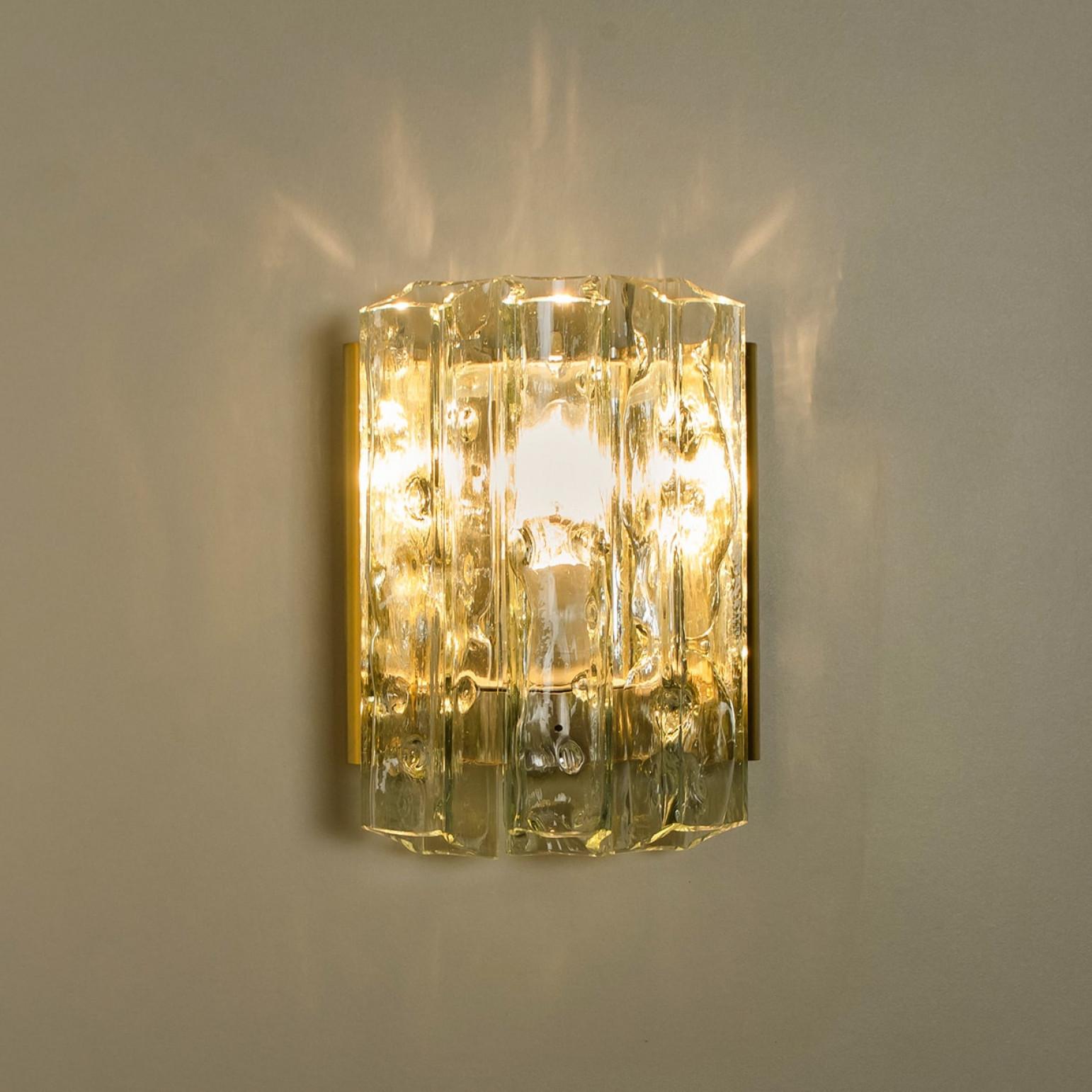 Paire de lampes murales à tubes à facettes de Doria Leuchten, années 1960 en vente 4