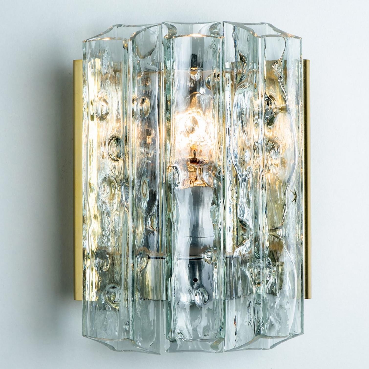 Mid-Century moderno Coppia di lampade da parete a tubo sfaccettato di Doria Leuchten, anni '60 in vendita