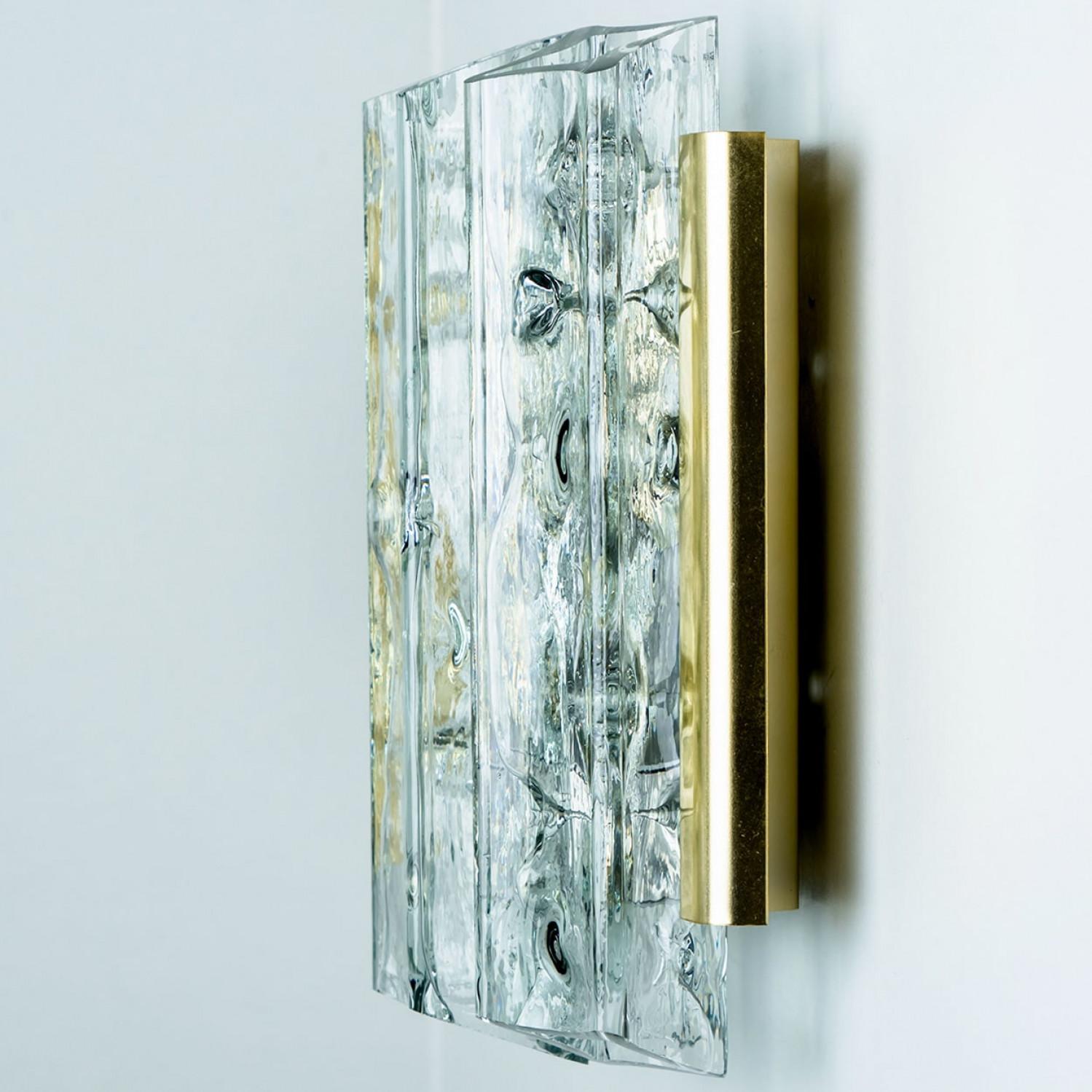 Altro Coppia di lampade da parete a tubo sfaccettato di Doria Leuchten, anni '60 in vendita