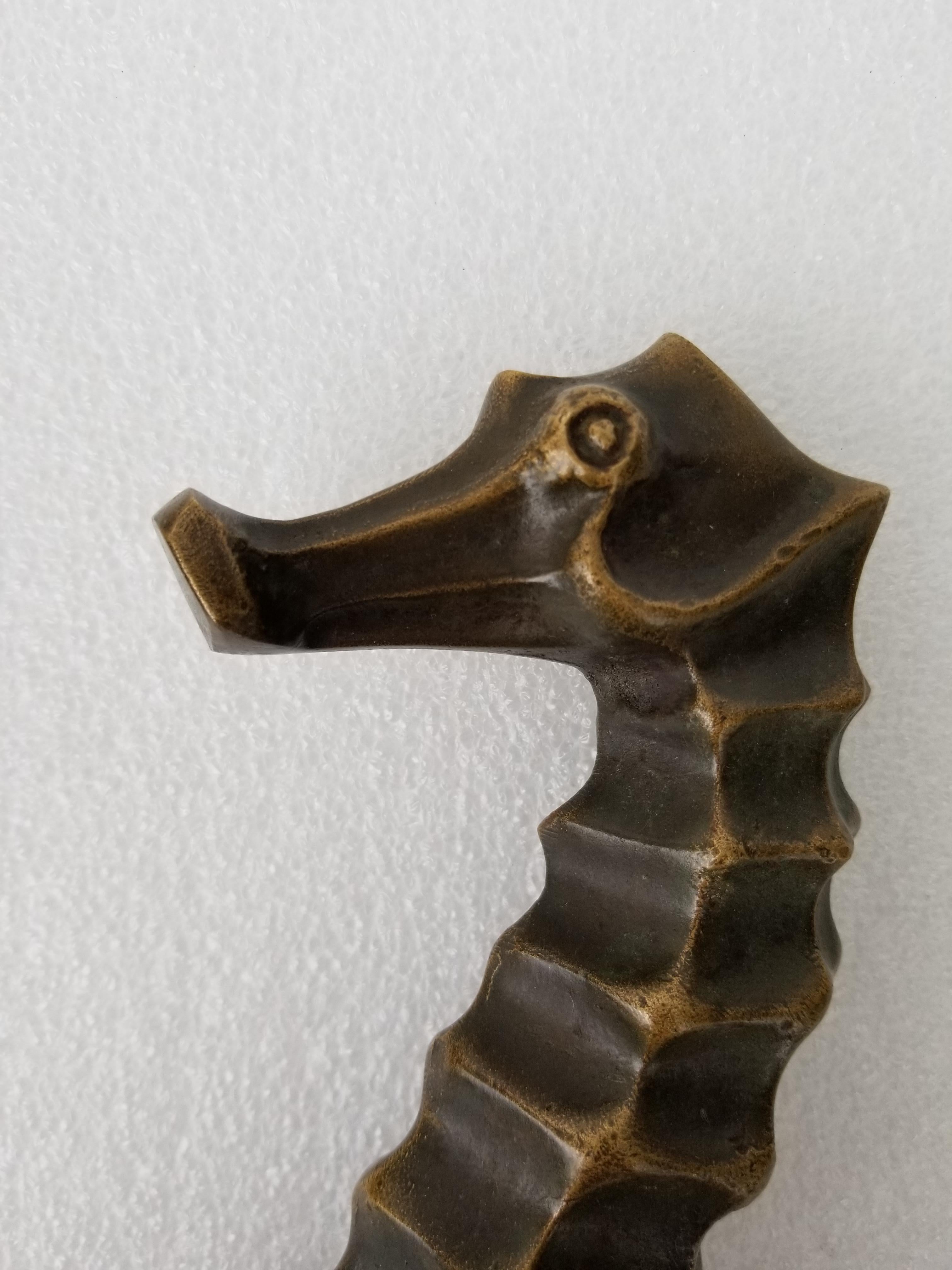 seahorse door handle