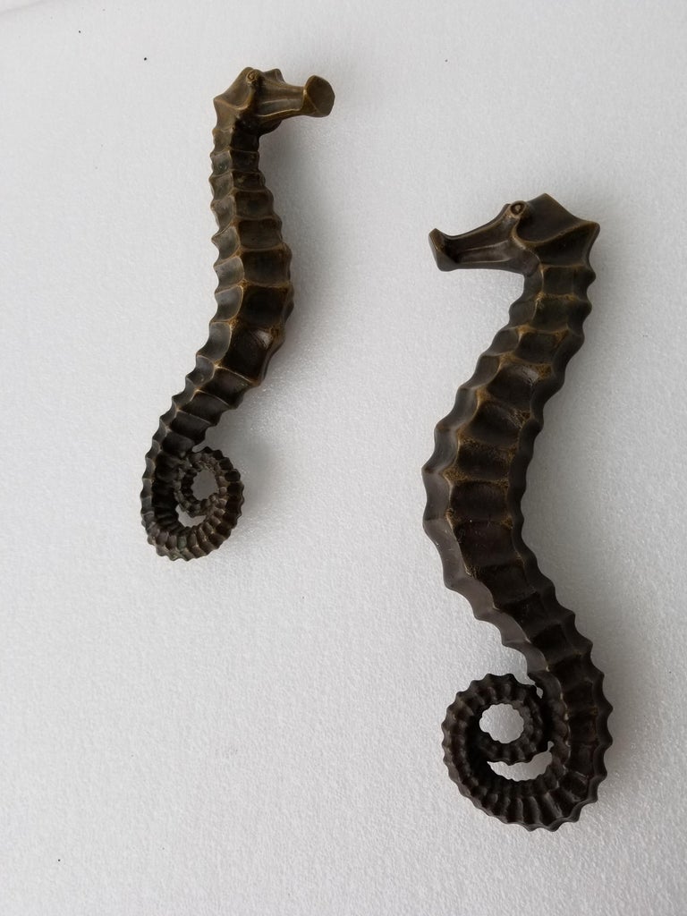 Pair of Facing Seahorse Bronze Door Handles For Sale at 1stdibs