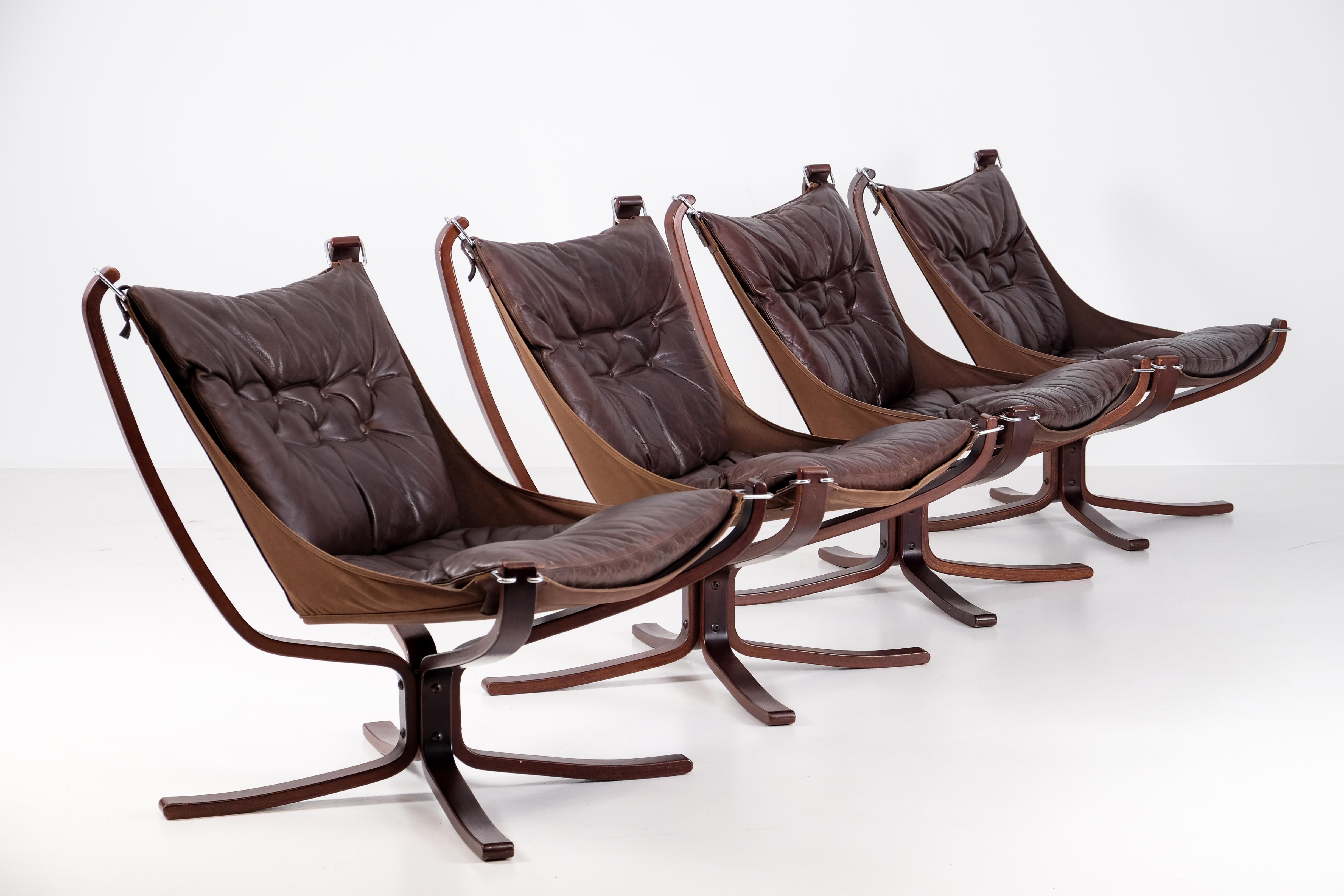 Fin du 20e siècle Paire de chaises Falcon de Sigurd Ressell, années 1970 en vente