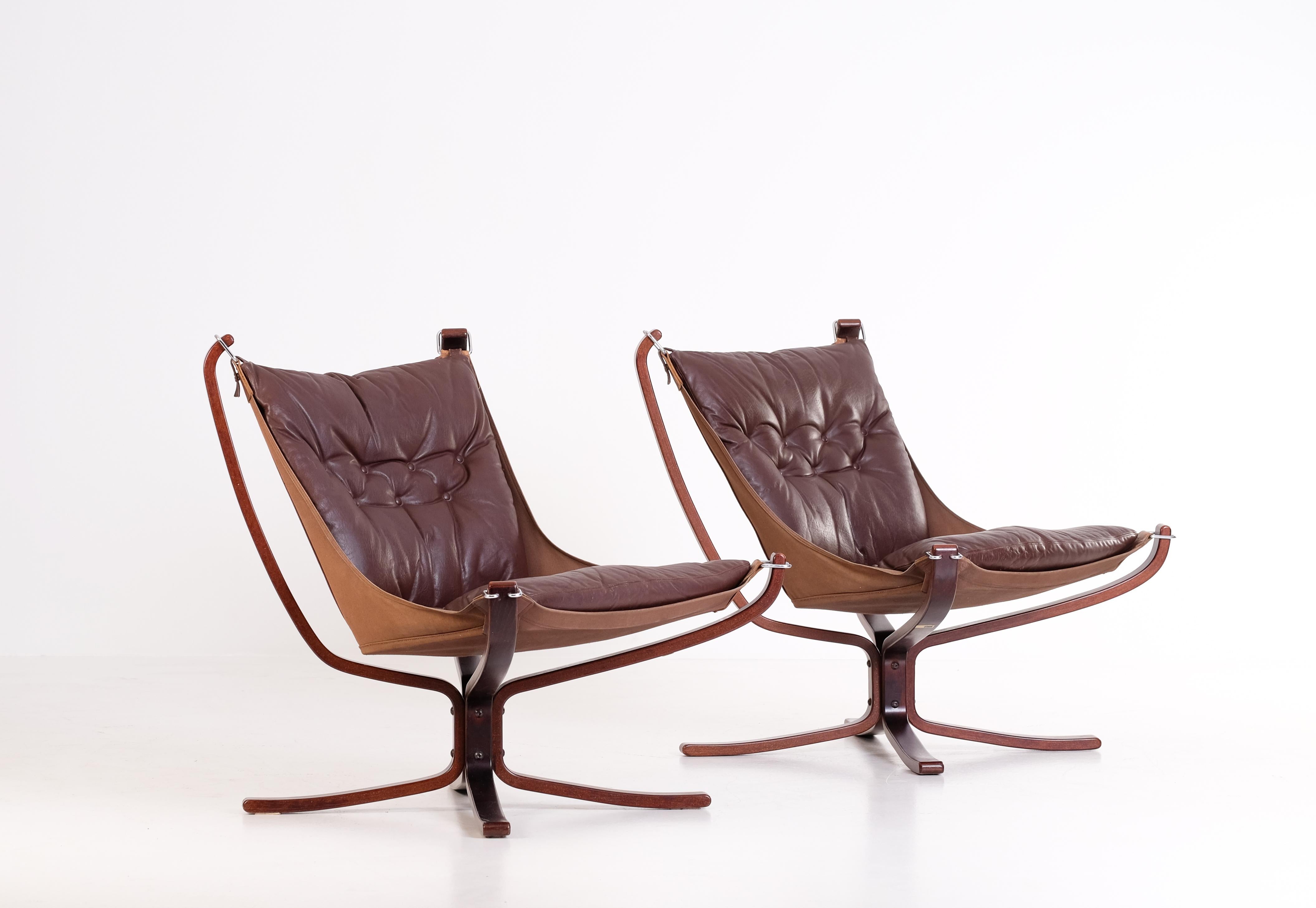 Pair of Falcon Chairs by Sigurd Ressell, 1970s For Sale 2