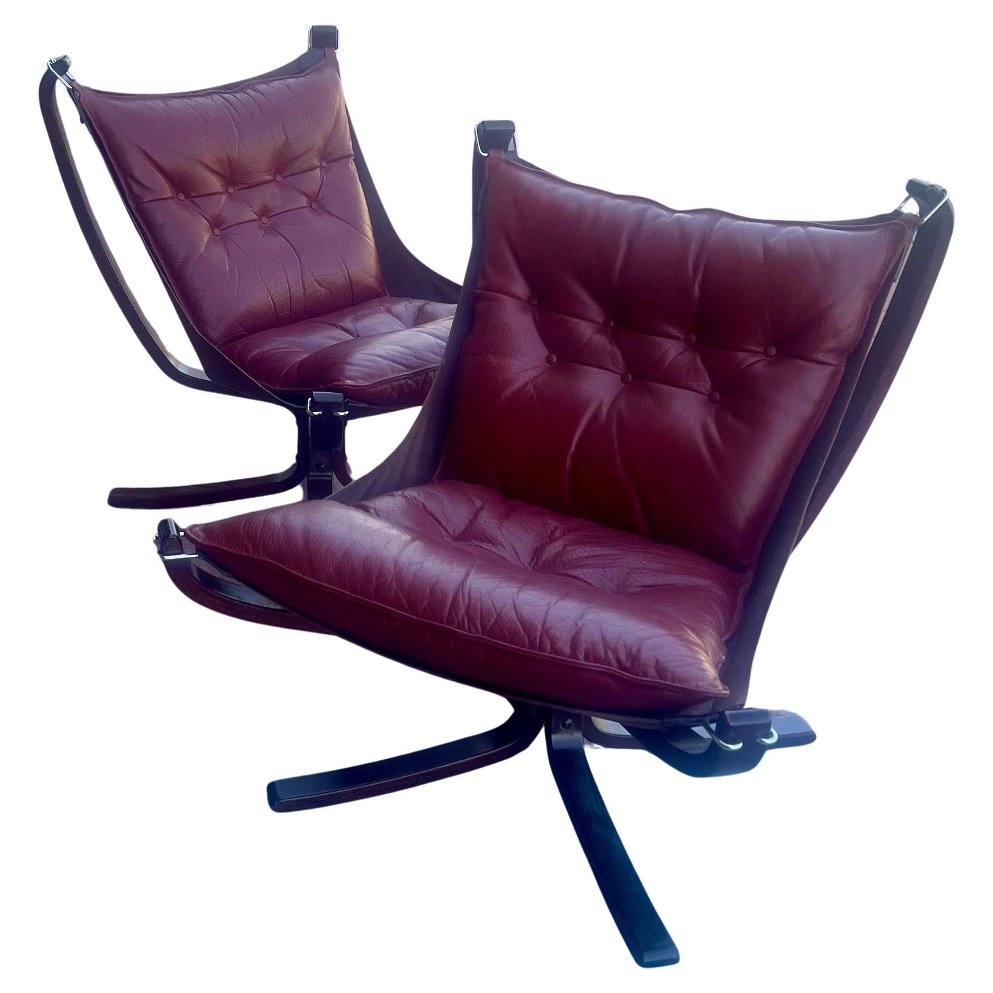 Norwegian Pair of Falcon Chairs by Sigurd Ressell for Vatne Møbler, Norway danish Modern For Sale