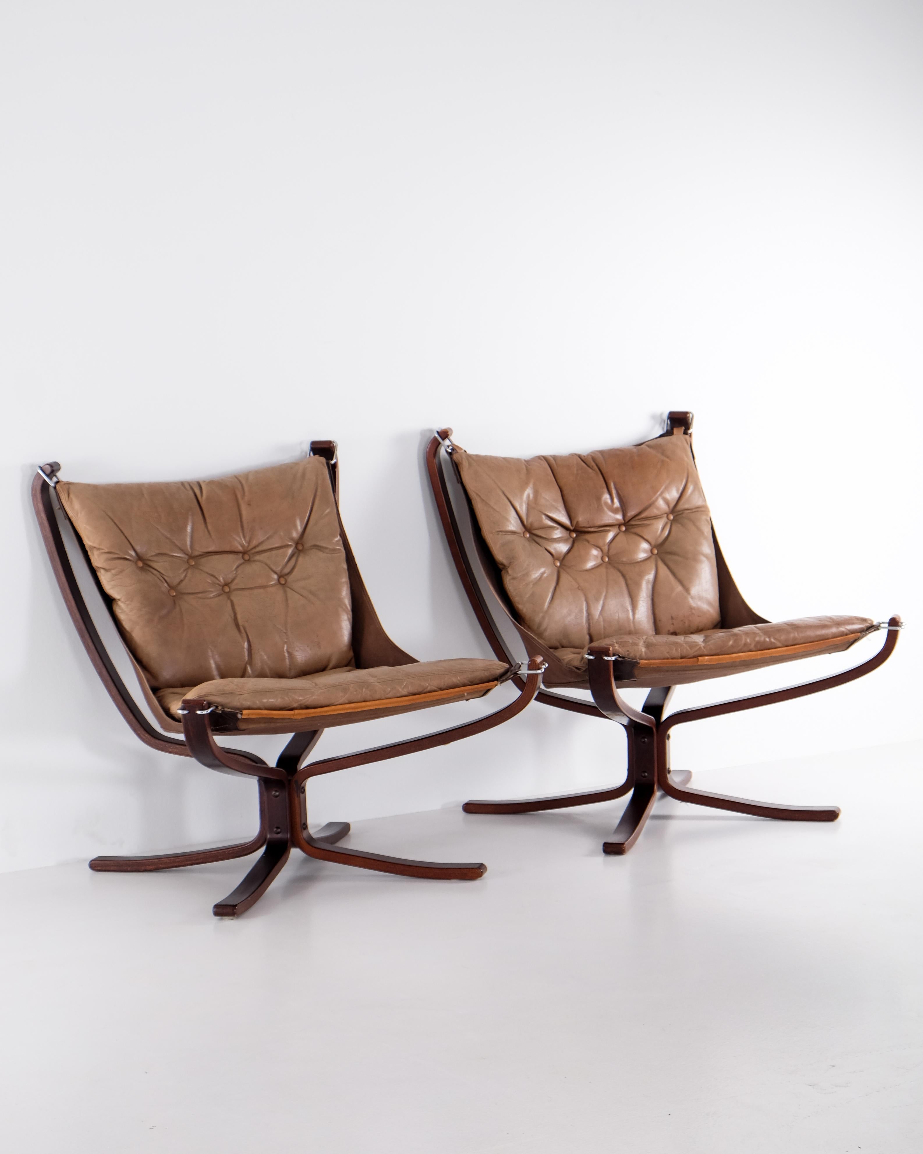 Scandinave moderne Paire de chaises Falcon de Sigurd Ressell, Norvège, 1970 en vente