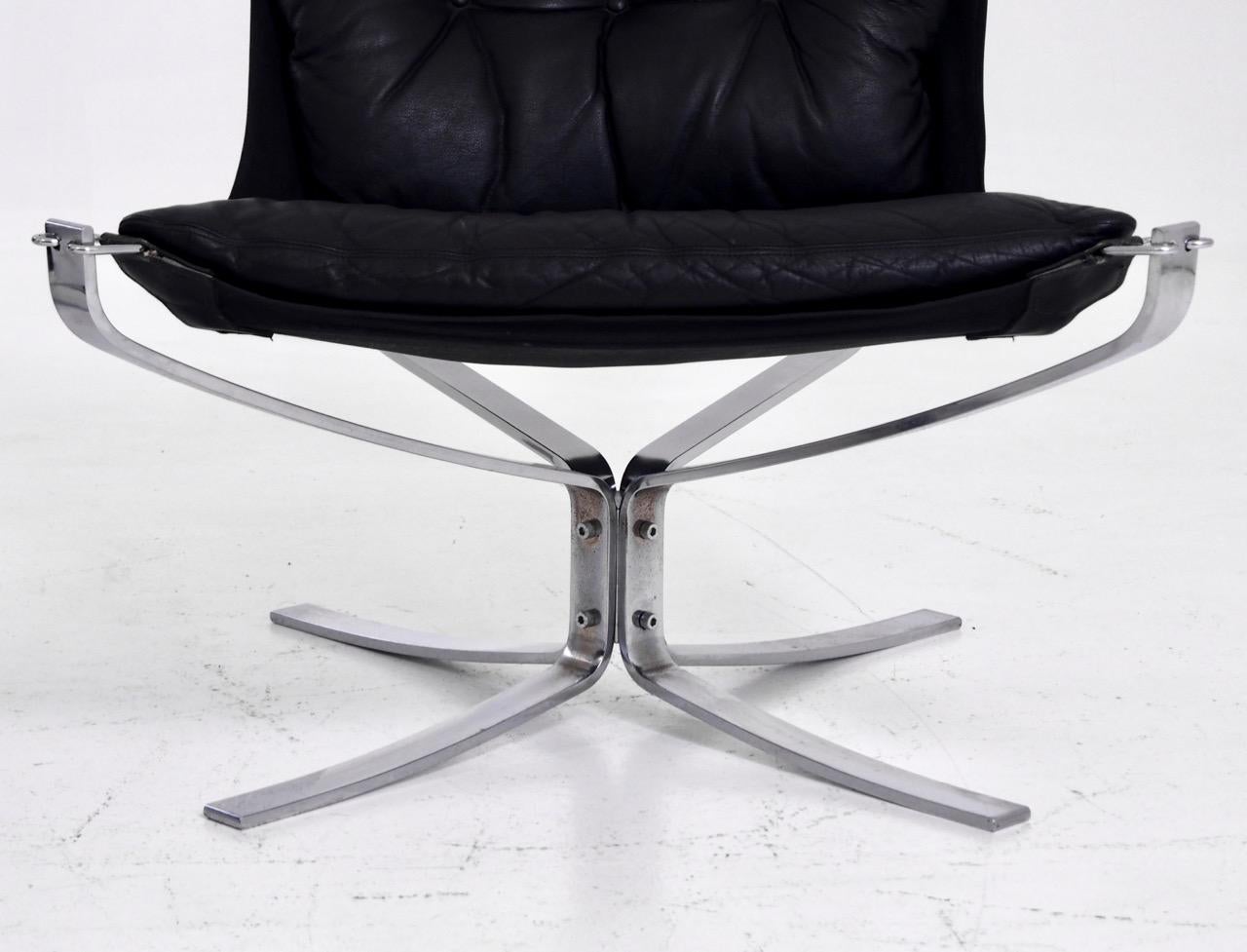 Mid-Century Modern Pair of Falcon Chairs by Vatne Møbler in Sweden, Mid-20th Century