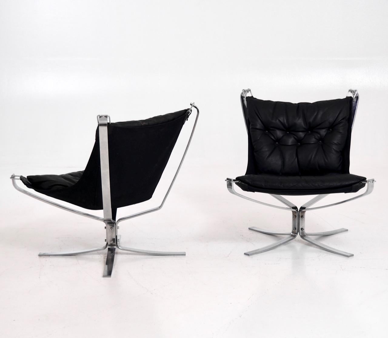 Pair of Falcon Chairs by Vatne Møbler in Sweden, Mid-20th Century 2