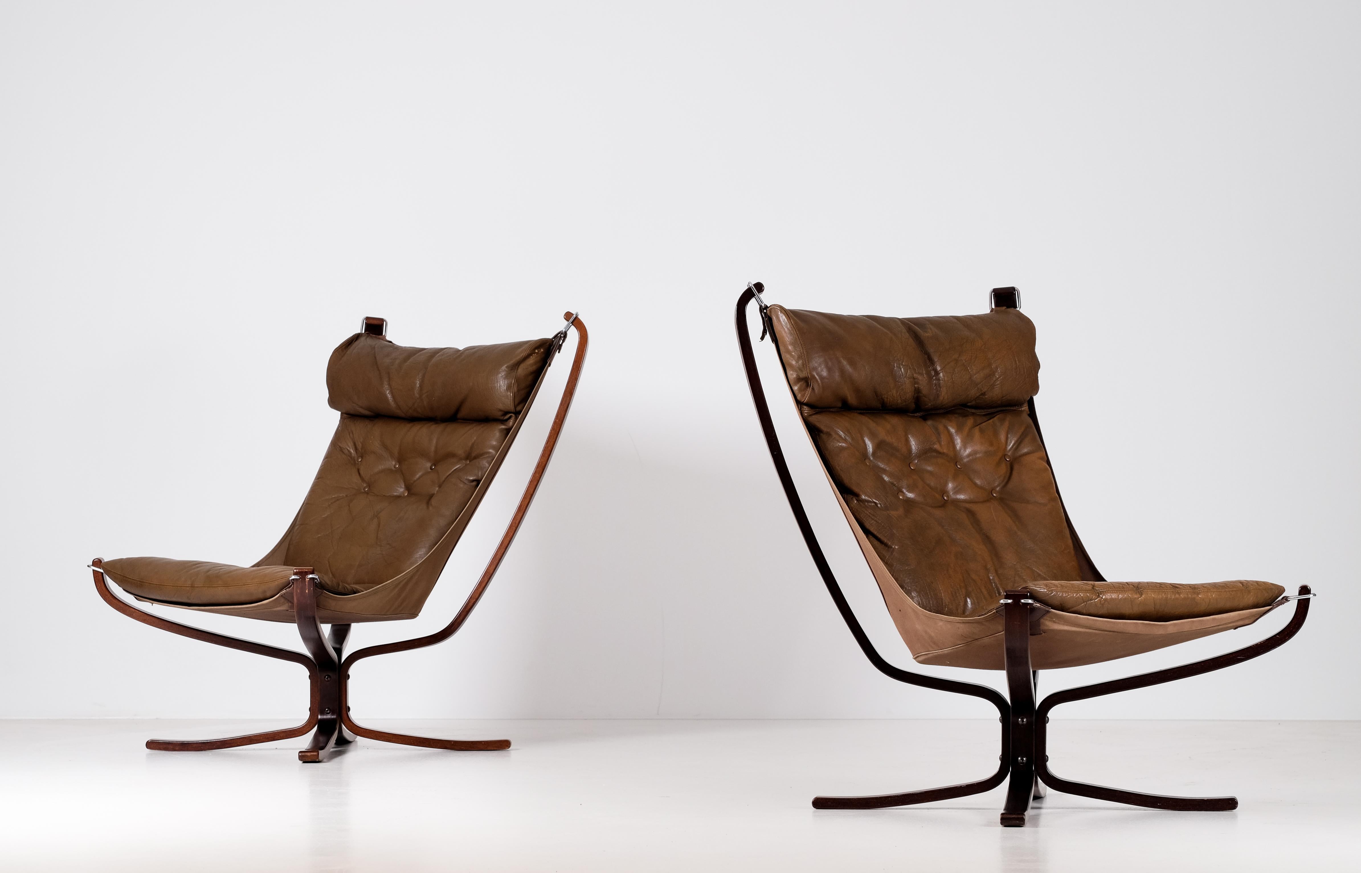 Paire de fauteuils Flacon de Sigurd Resell, Norvège, années 1970 en vente 3