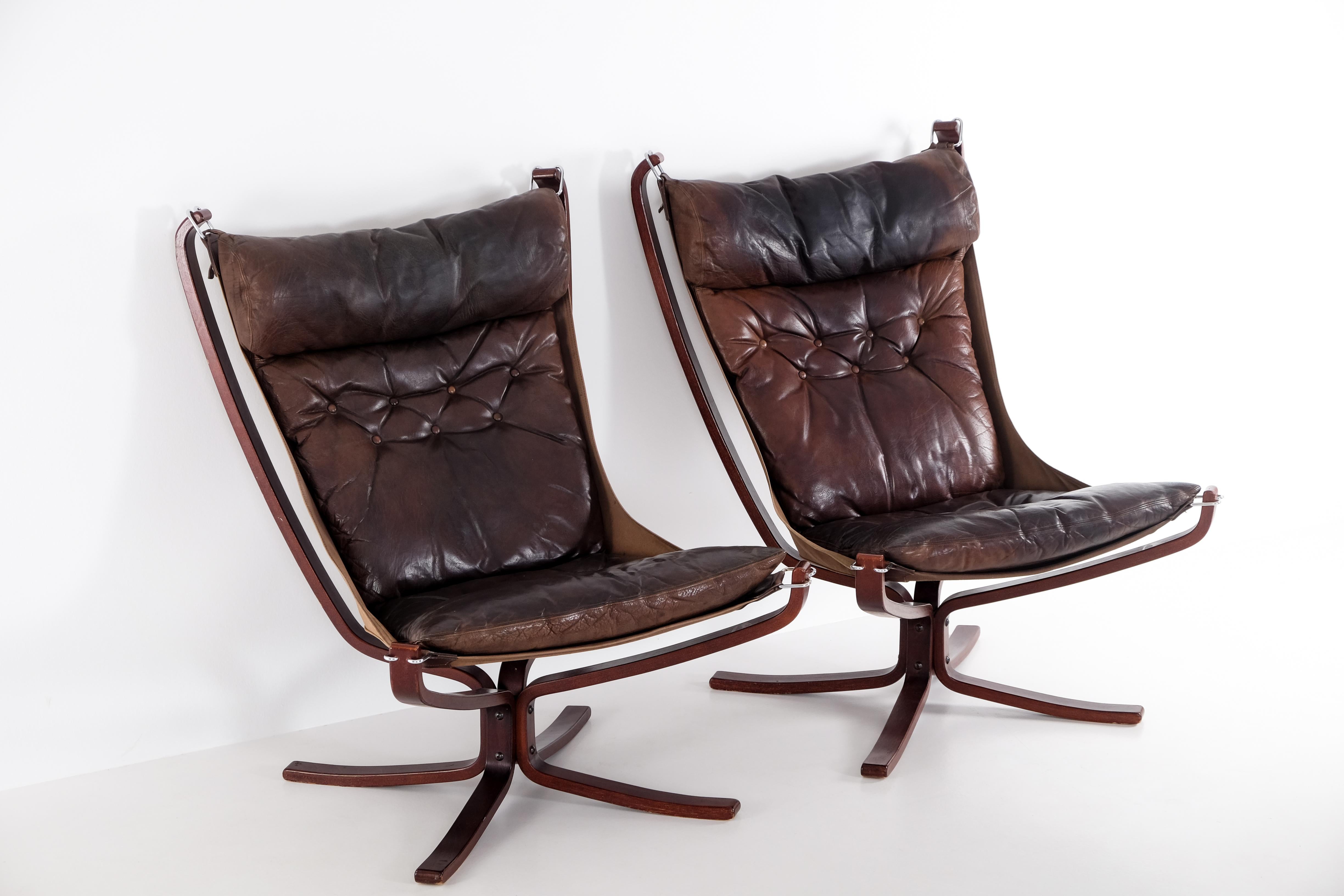 Scandinavo moderno Coppia di poltrone 
