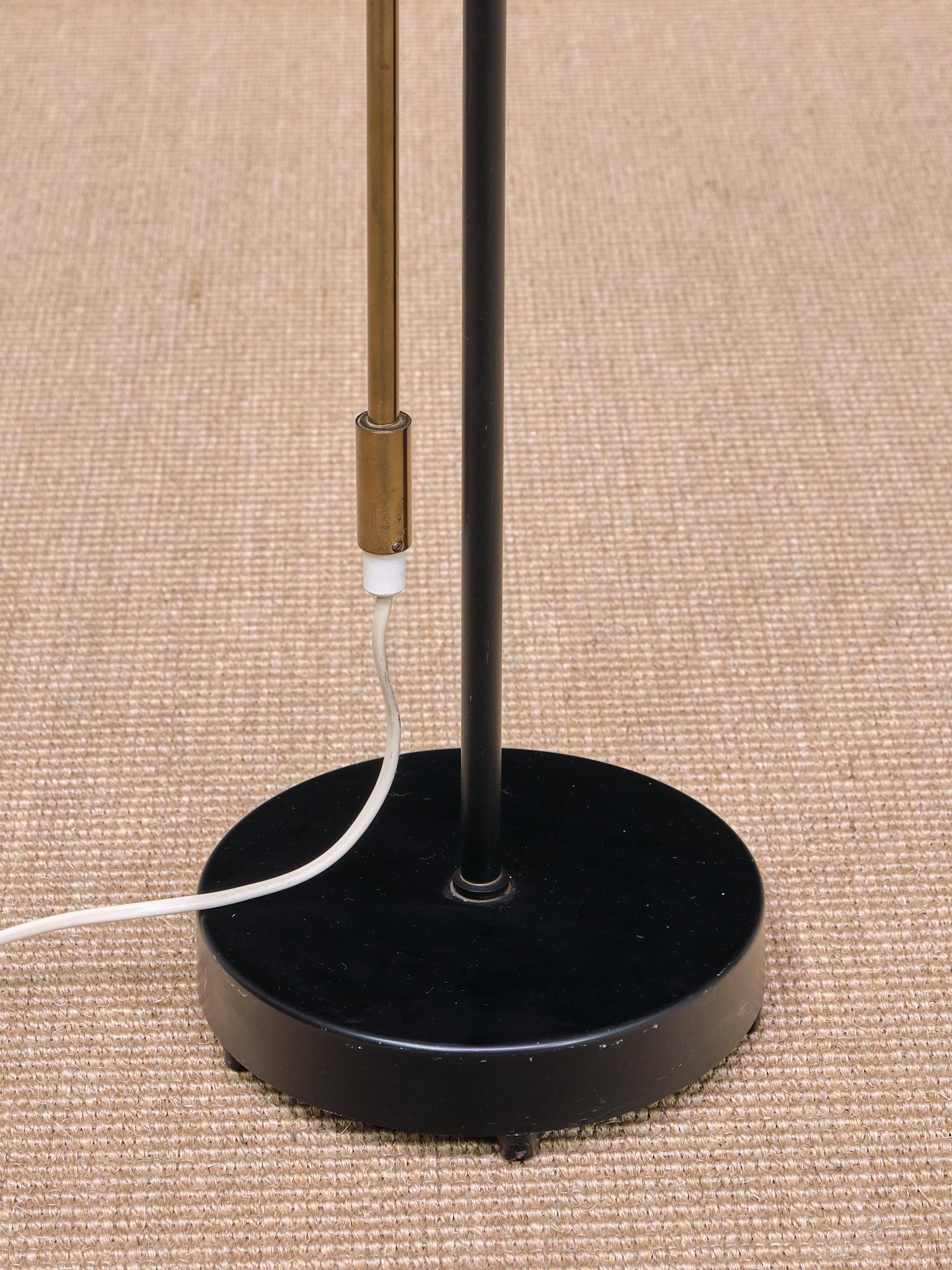 Paire de lampadaires réglables Falkenbergs Belysning, modèle 7070, Suède, années 1960 en vente 10