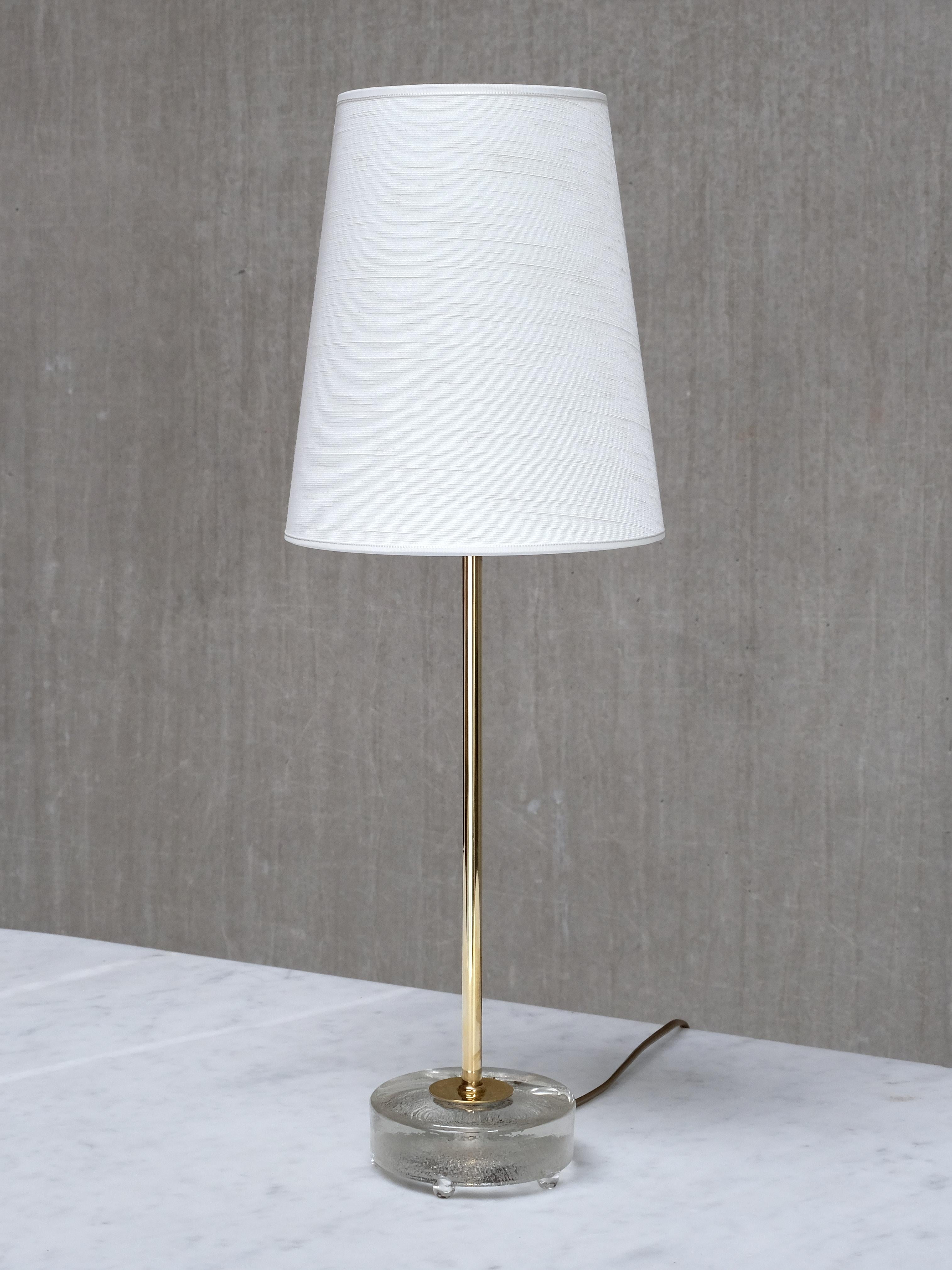 Suédois Pair of Falkenbergs Belysning Table Lamps in Brass and Glass, Sweden, 1960s en vente