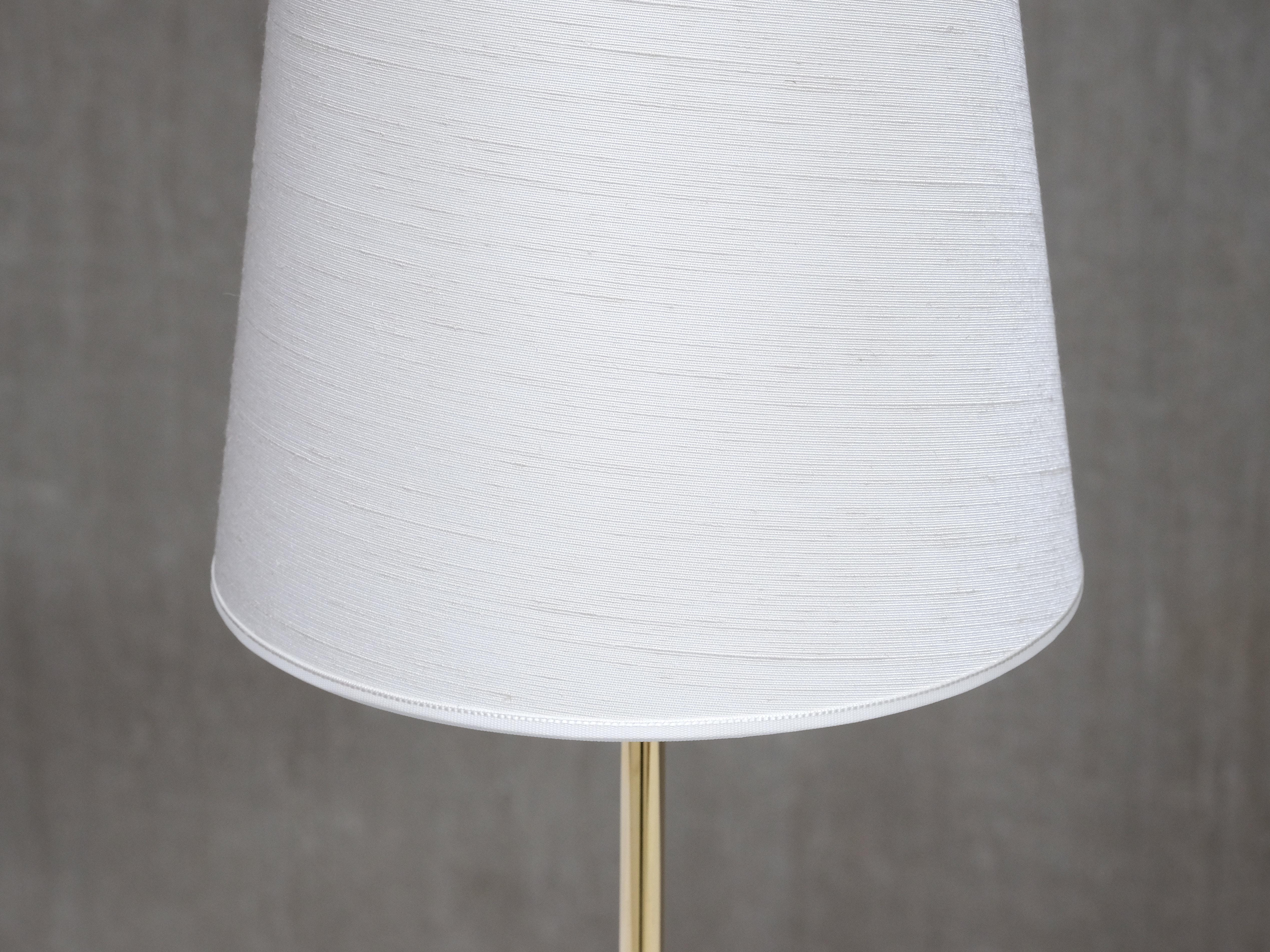 Pair of Falkenbergs Belysning Table Lamps in Brass and Glass, Sweden, 1960s Bon état - En vente à The Hague, NL