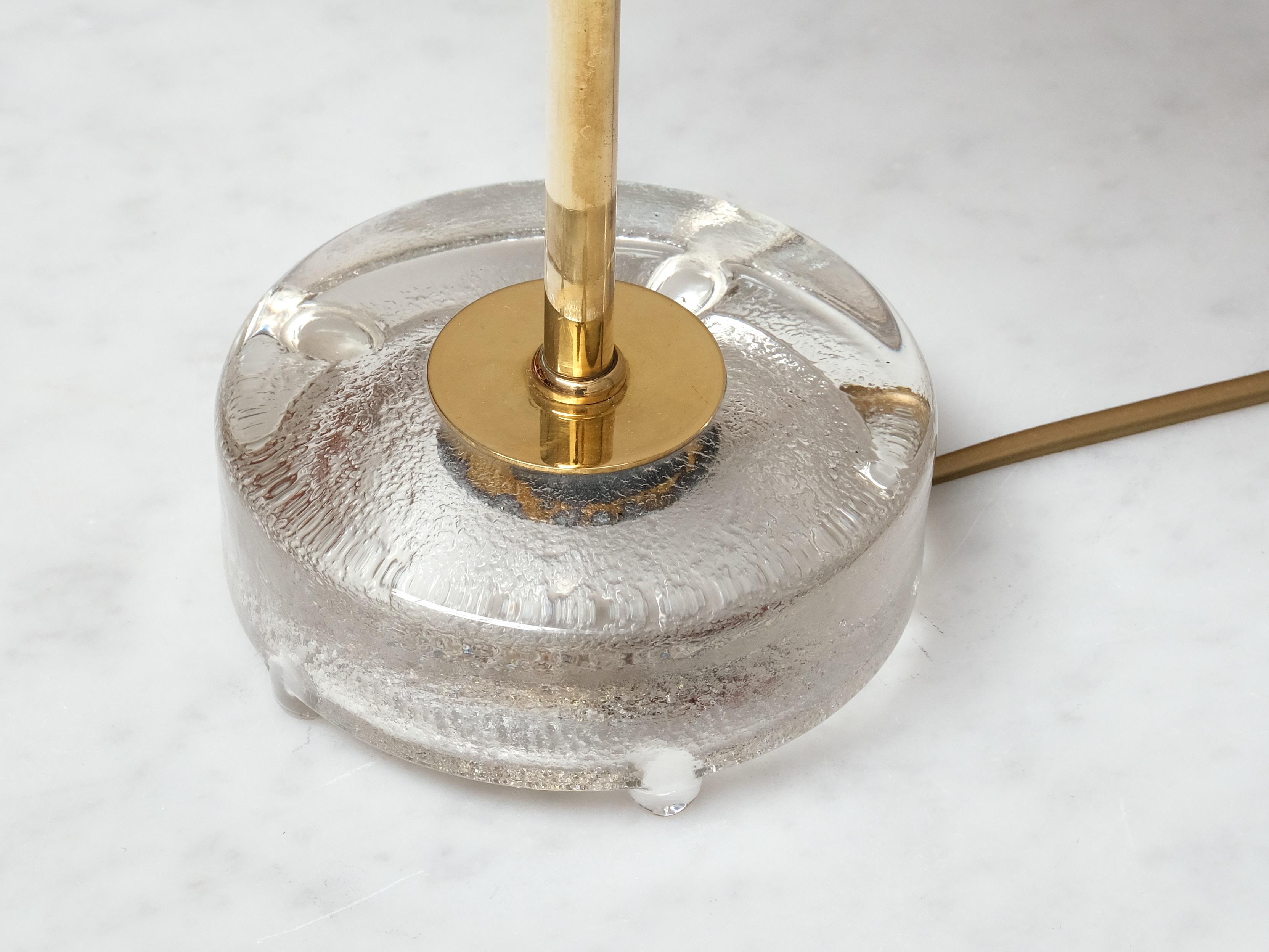 Milieu du XXe siècle Pair of Falkenbergs Belysning Table Lamps in Brass and Glass, Sweden, 1960s en vente