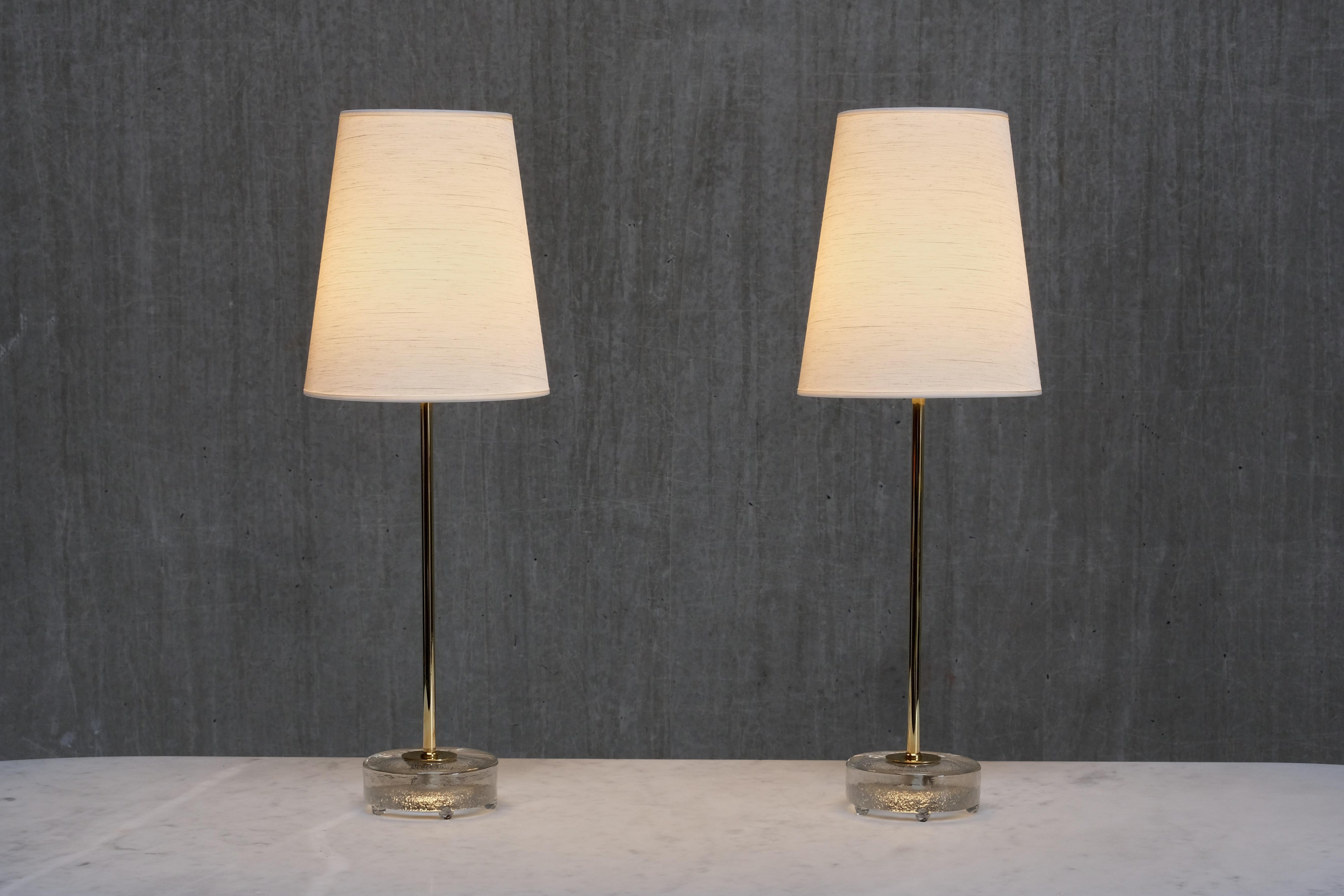 Laiton Pair of Falkenbergs Belysning Table Lamps in Brass and Glass, Sweden, 1960s en vente
