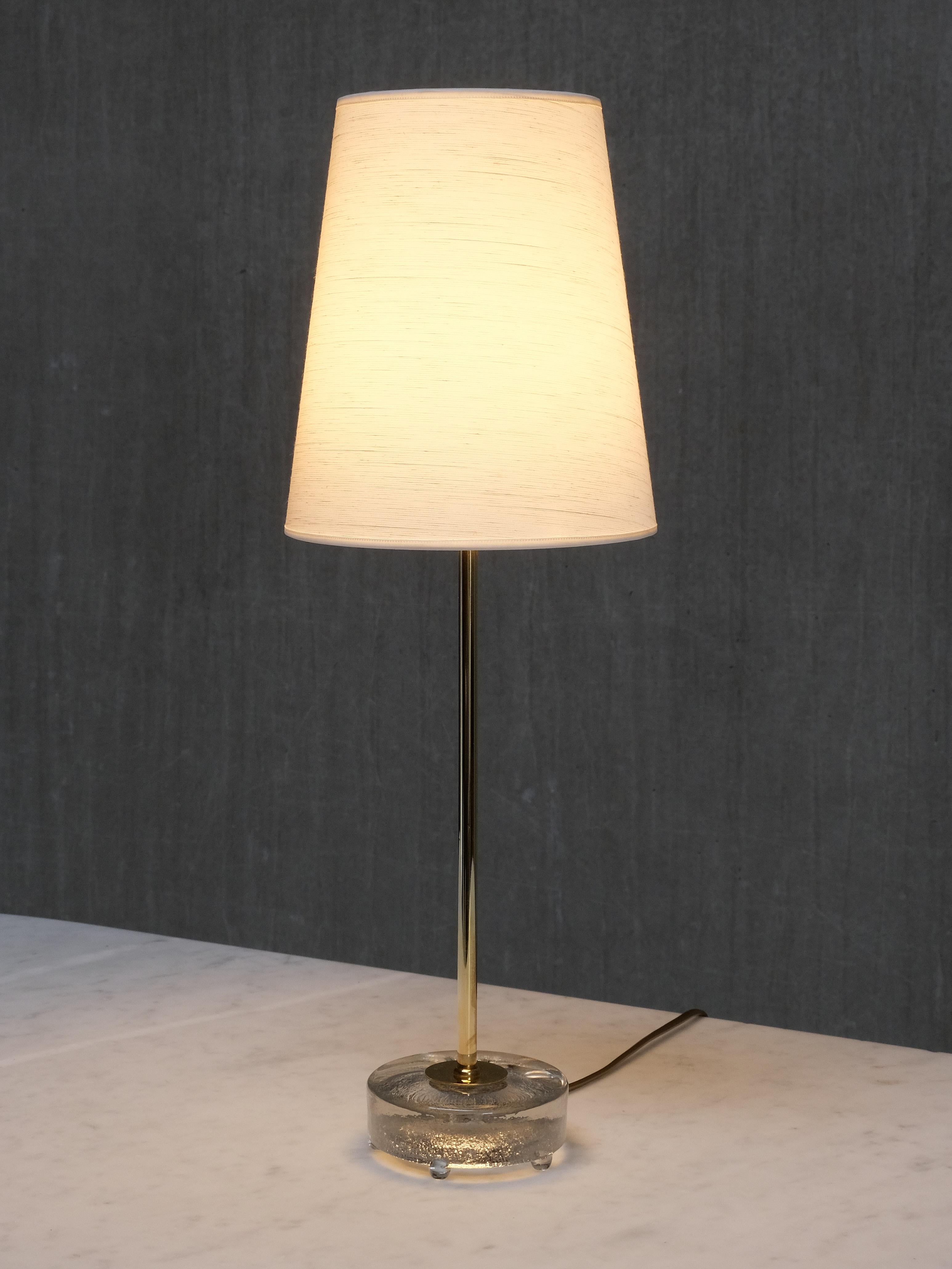 Pair of Falkenbergs Belysning Table Lamps in Brass and Glass, Sweden, 1960s en vente 2