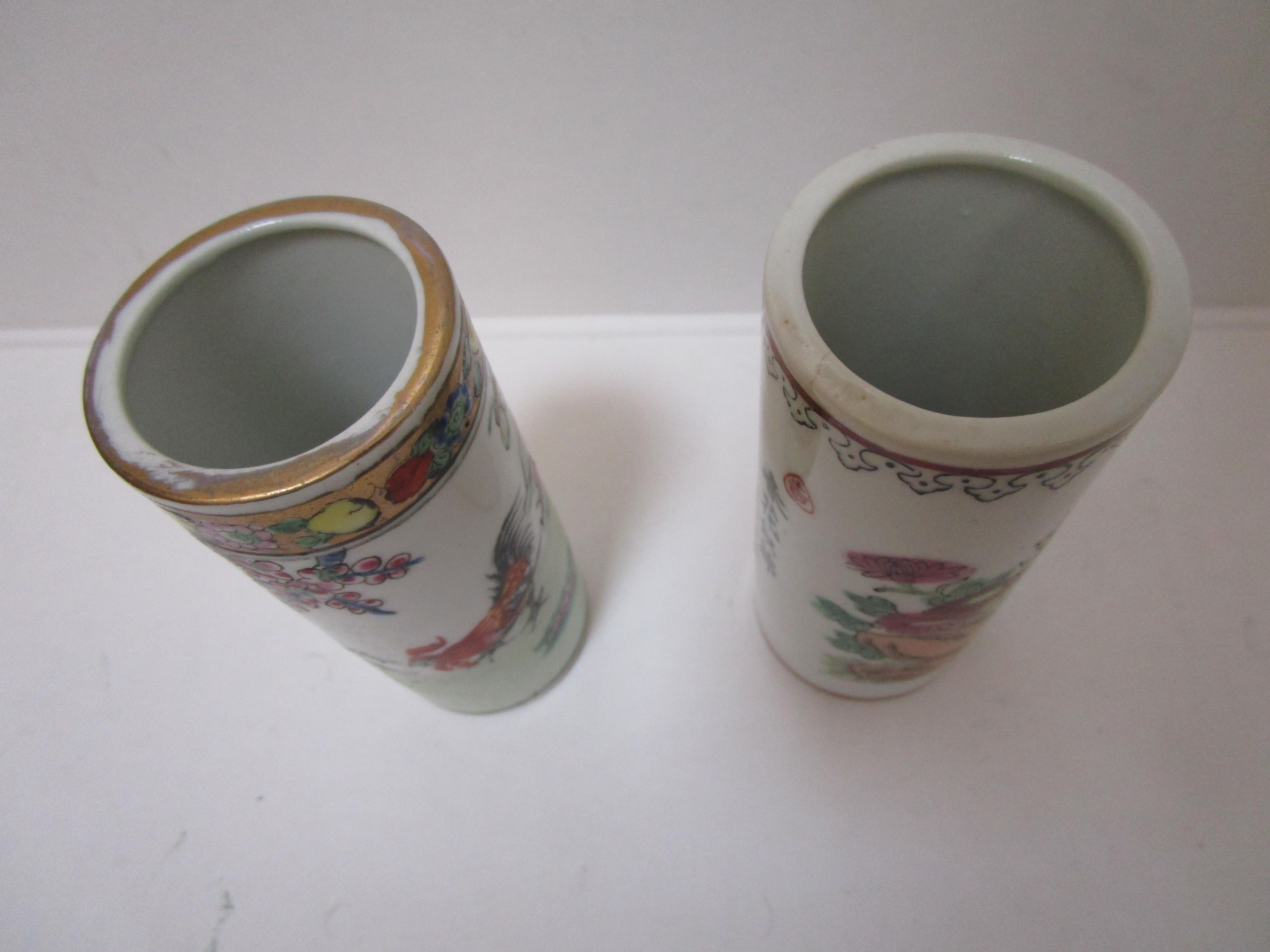 Pair of Famille Rose Antique Cylindrical Brush Pots with Two-Verse Poem In Good Condition For Sale In Lomita, CA