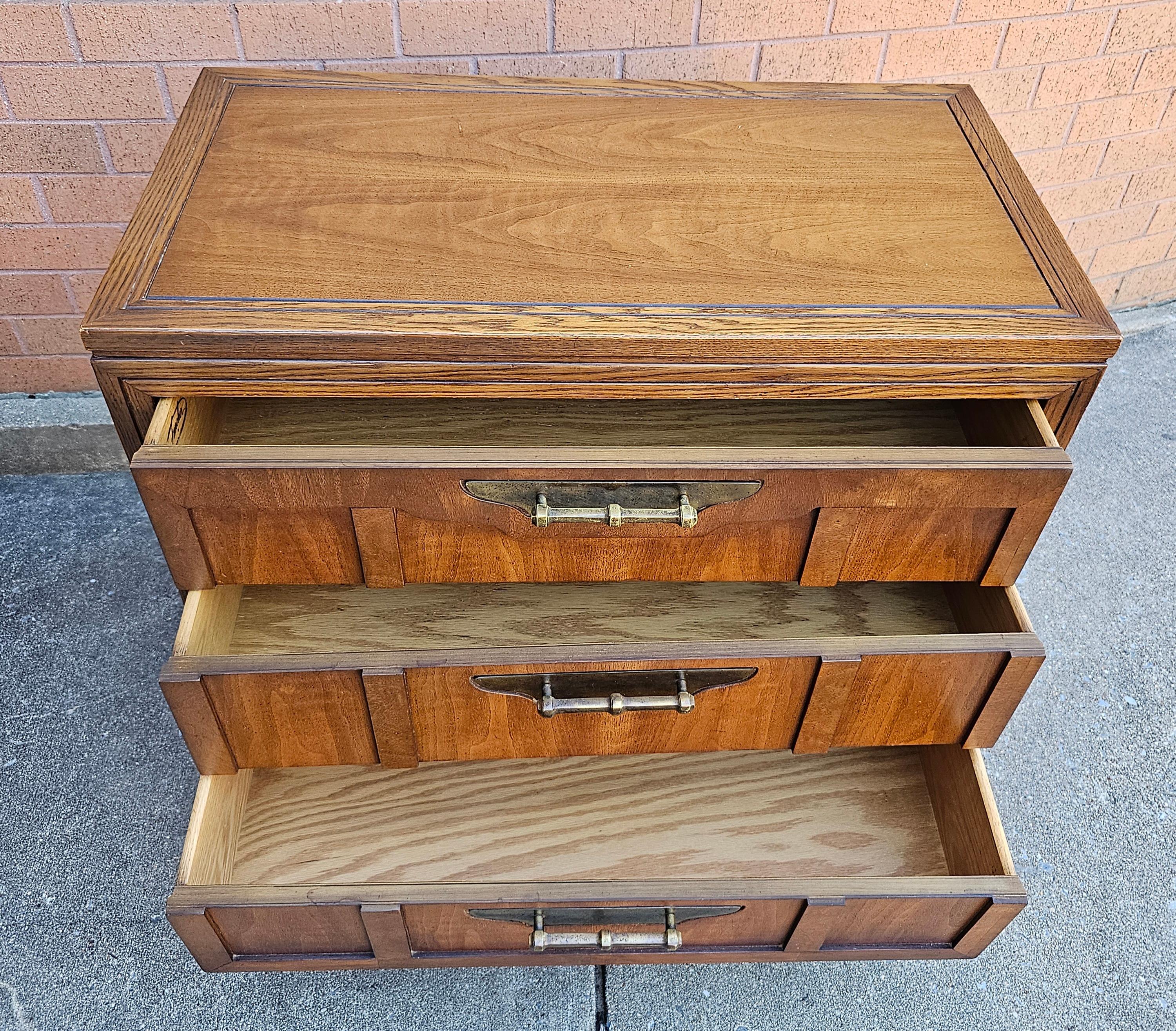 American Classical Pair of Fancher Furniture Walnut and Oak Chest of Drawers and Side Cabinet For Sale