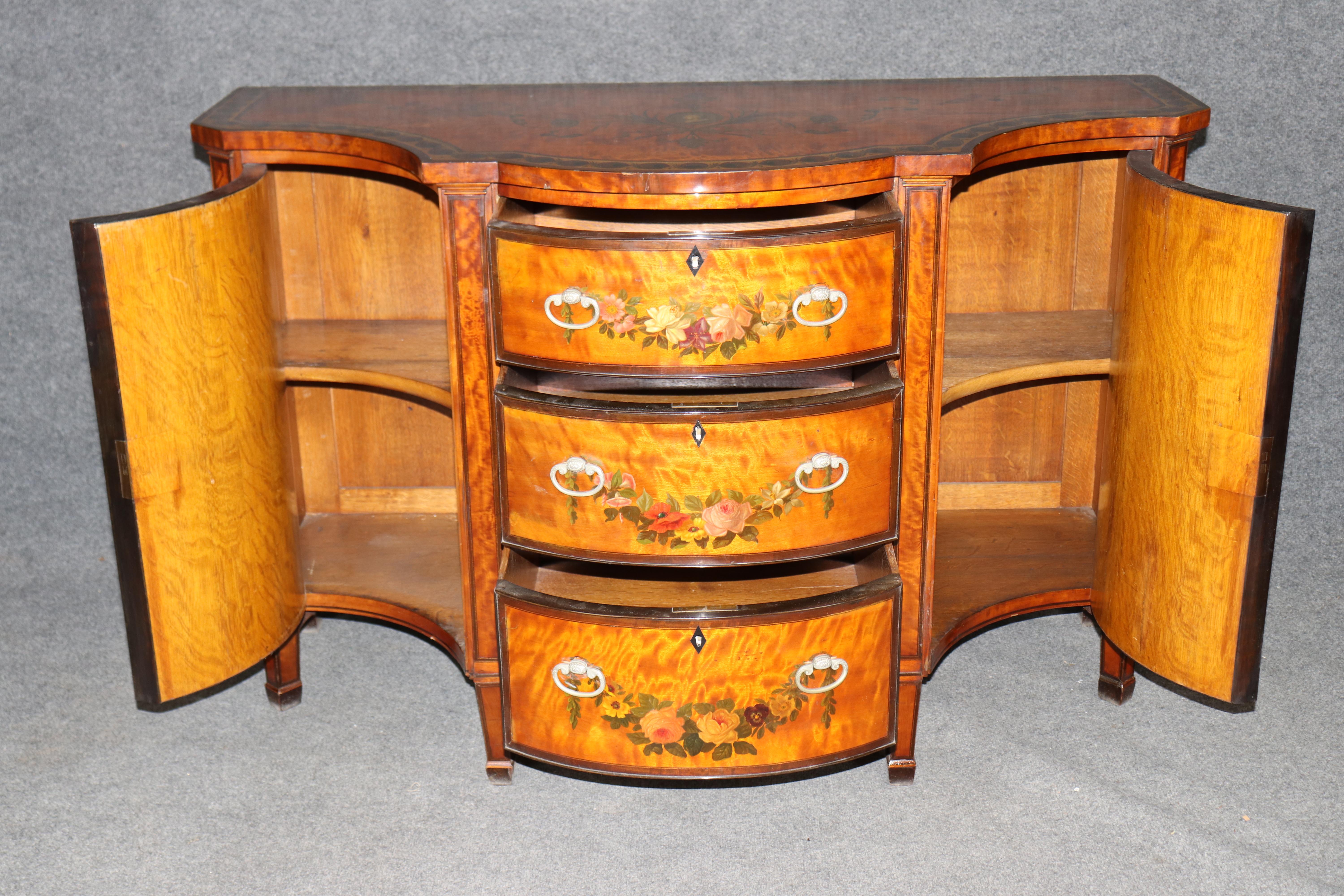 Stile Adam Pair of Fantastic Adams Paint Decorated Satinwood Commodes Buffets in vendita