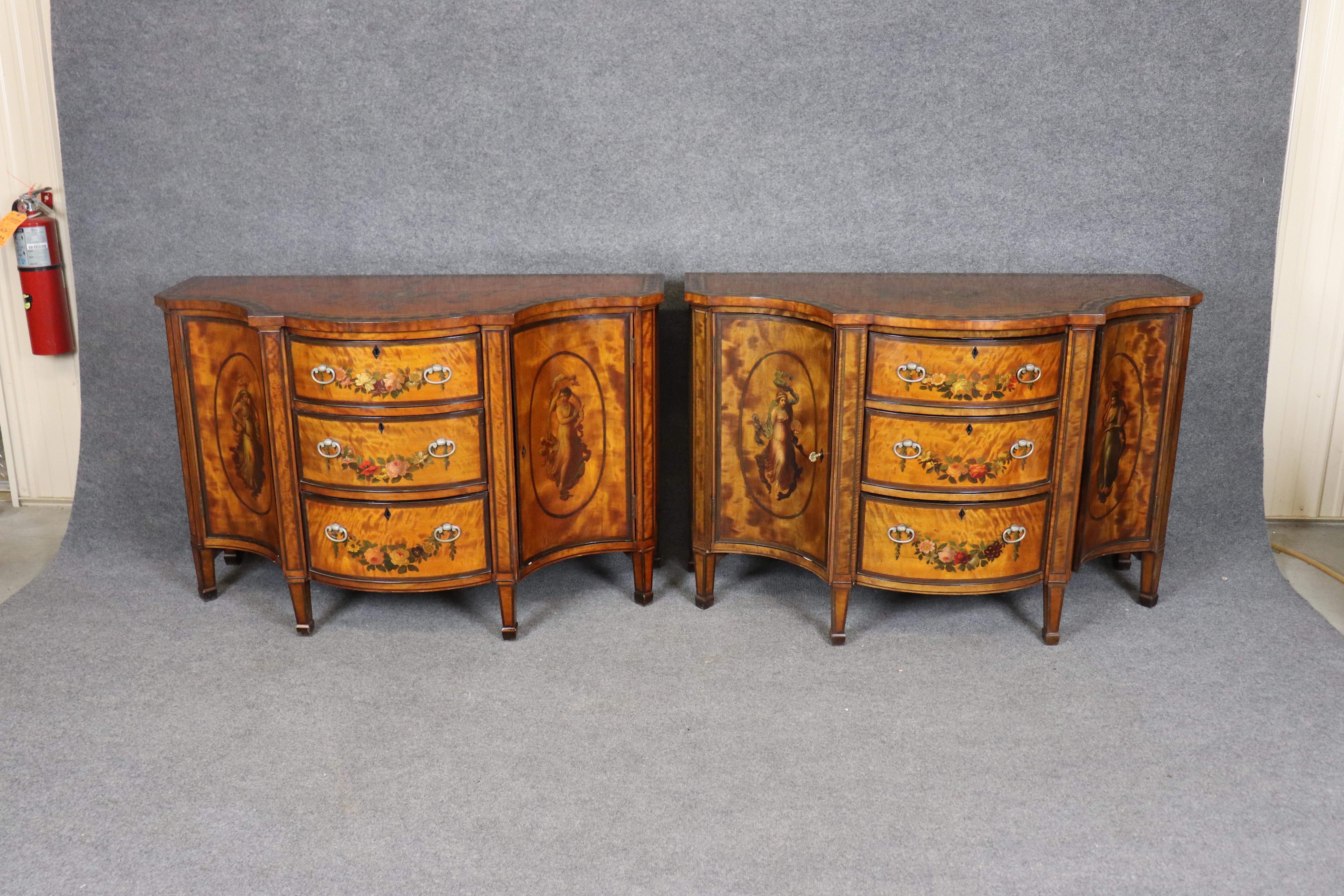 Inizio XX secolo Pair of Fantastic Adams Paint Decorated Satinwood Commodes Buffets in vendita
