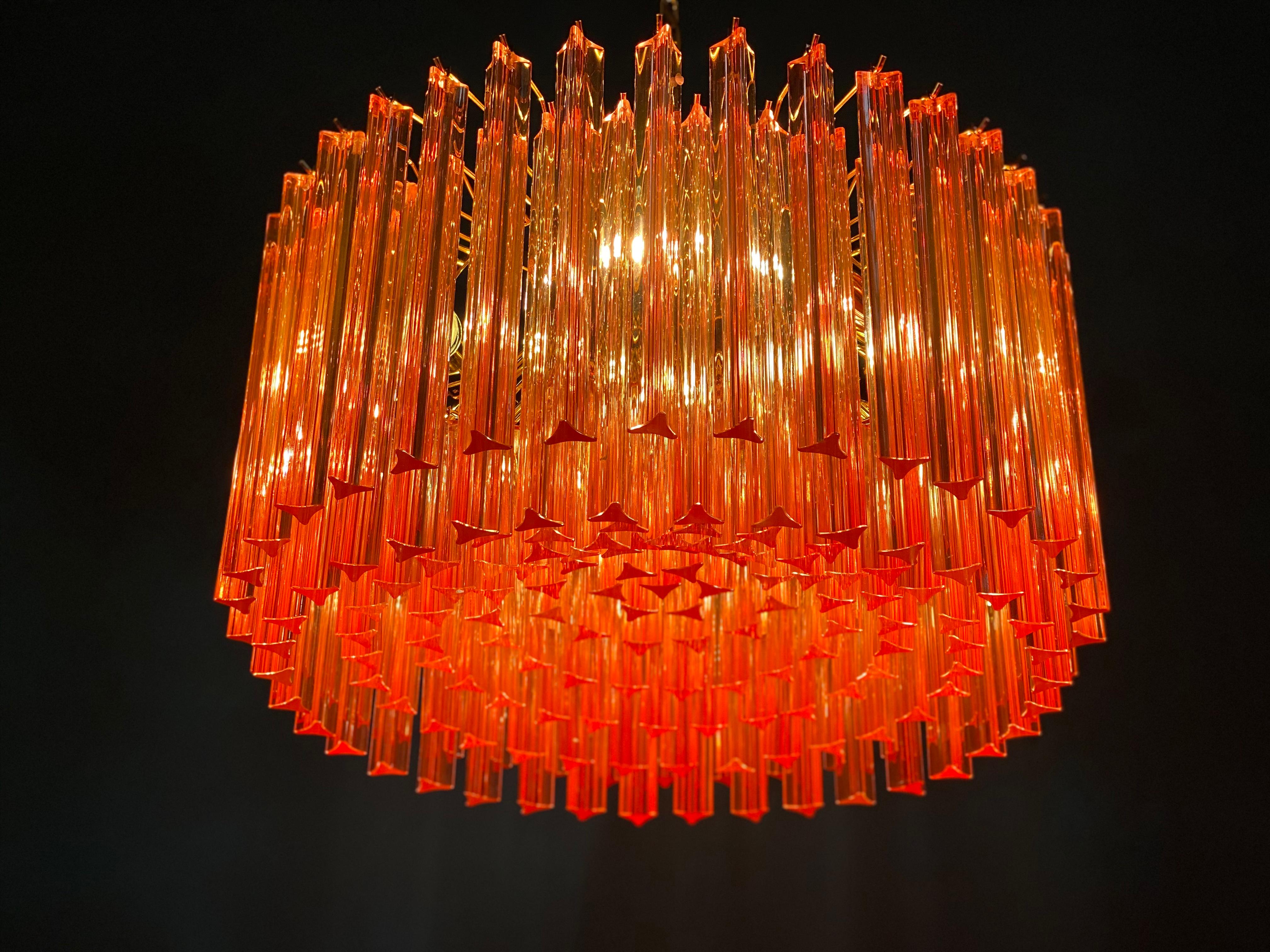 Pair of Fantastic Red Coral Triedi Crystal Prism Chandelier In Excellent Condition For Sale In Rome, IT