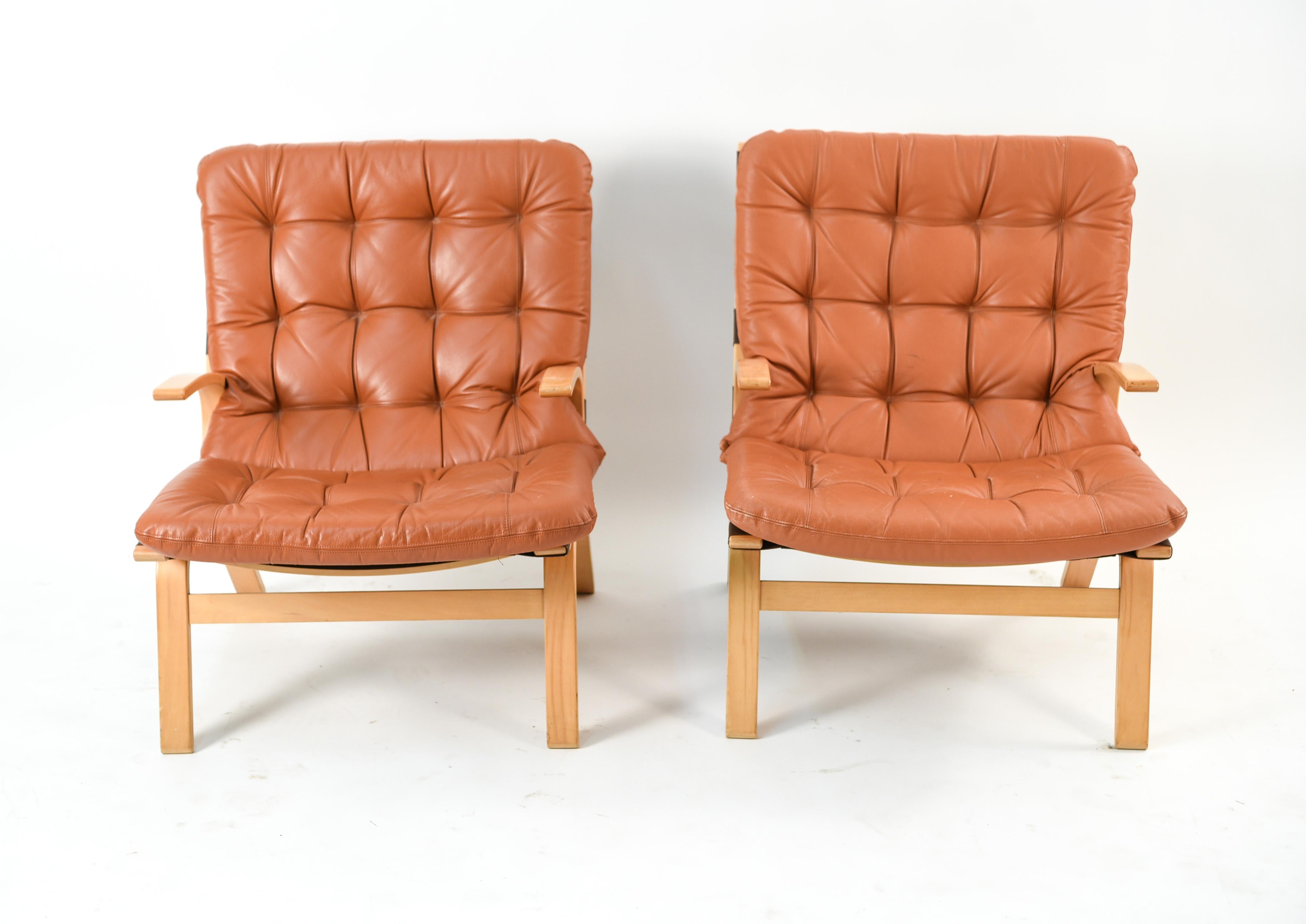 Mid-Century Modern Pair of Farstrup Danish Midcentury Lounge Chairs
