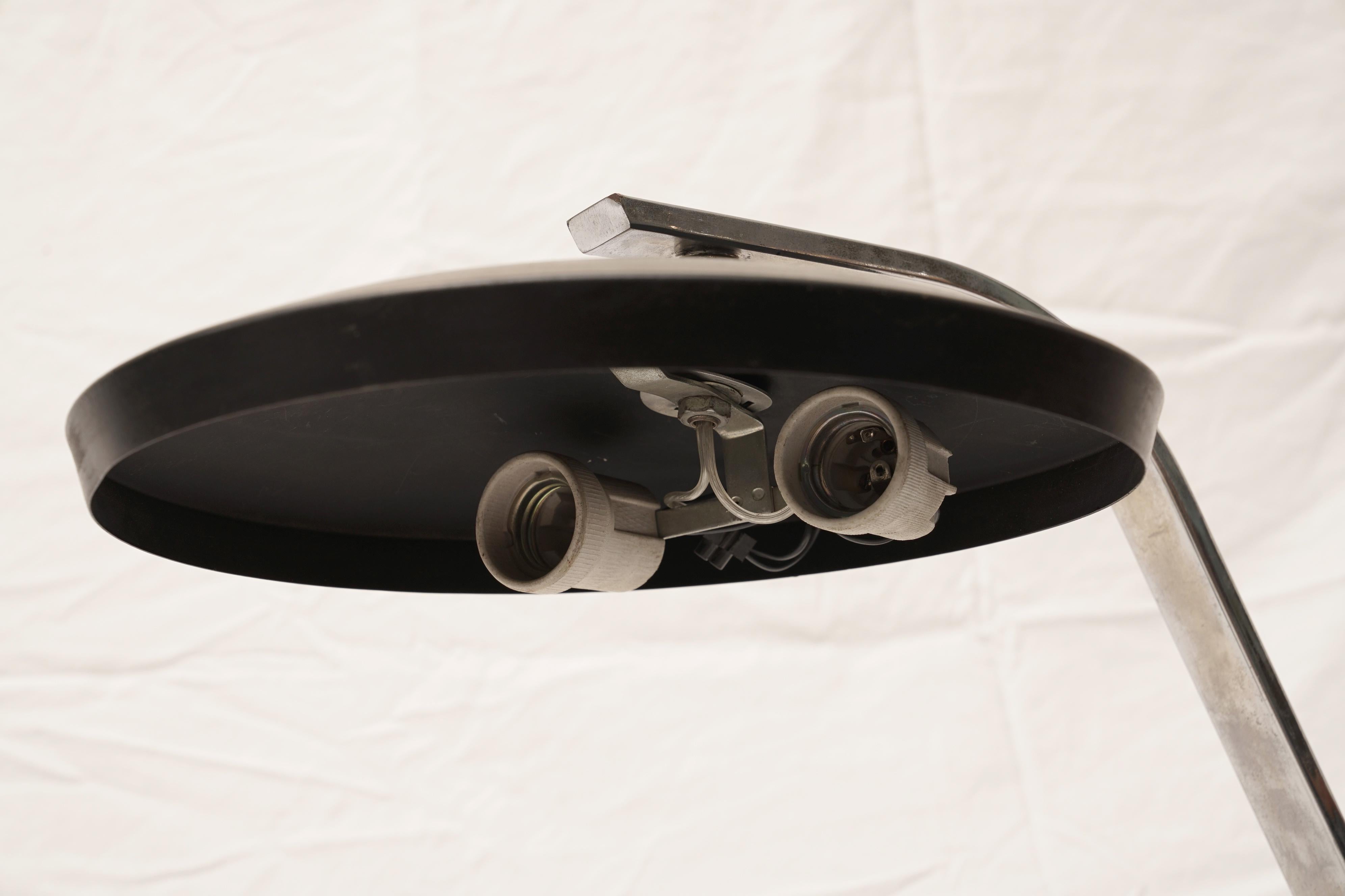 Pair of Fase Mid-Century Modern Adjustable Desk Lamps, Spain In Good Condition In Nantucket, MA
