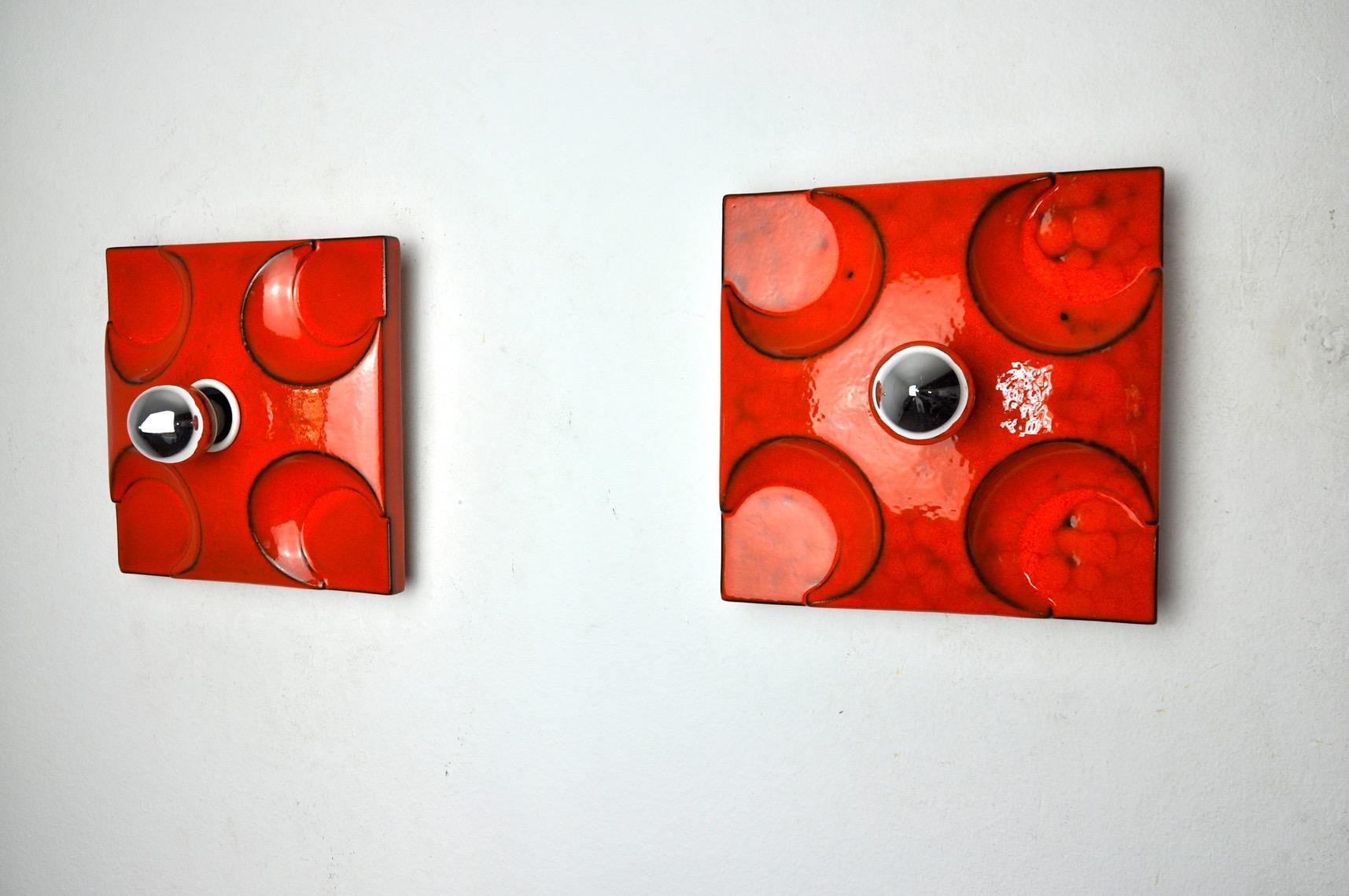 Pair of Fat Lava Wall Lamps by Hustadt Leuchten, Red Ceramic, Germany, 1960 In Good Condition For Sale In BARCELONA, ES