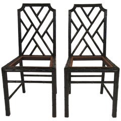 Paar Faux Bamboo 1940er Beistellstühle