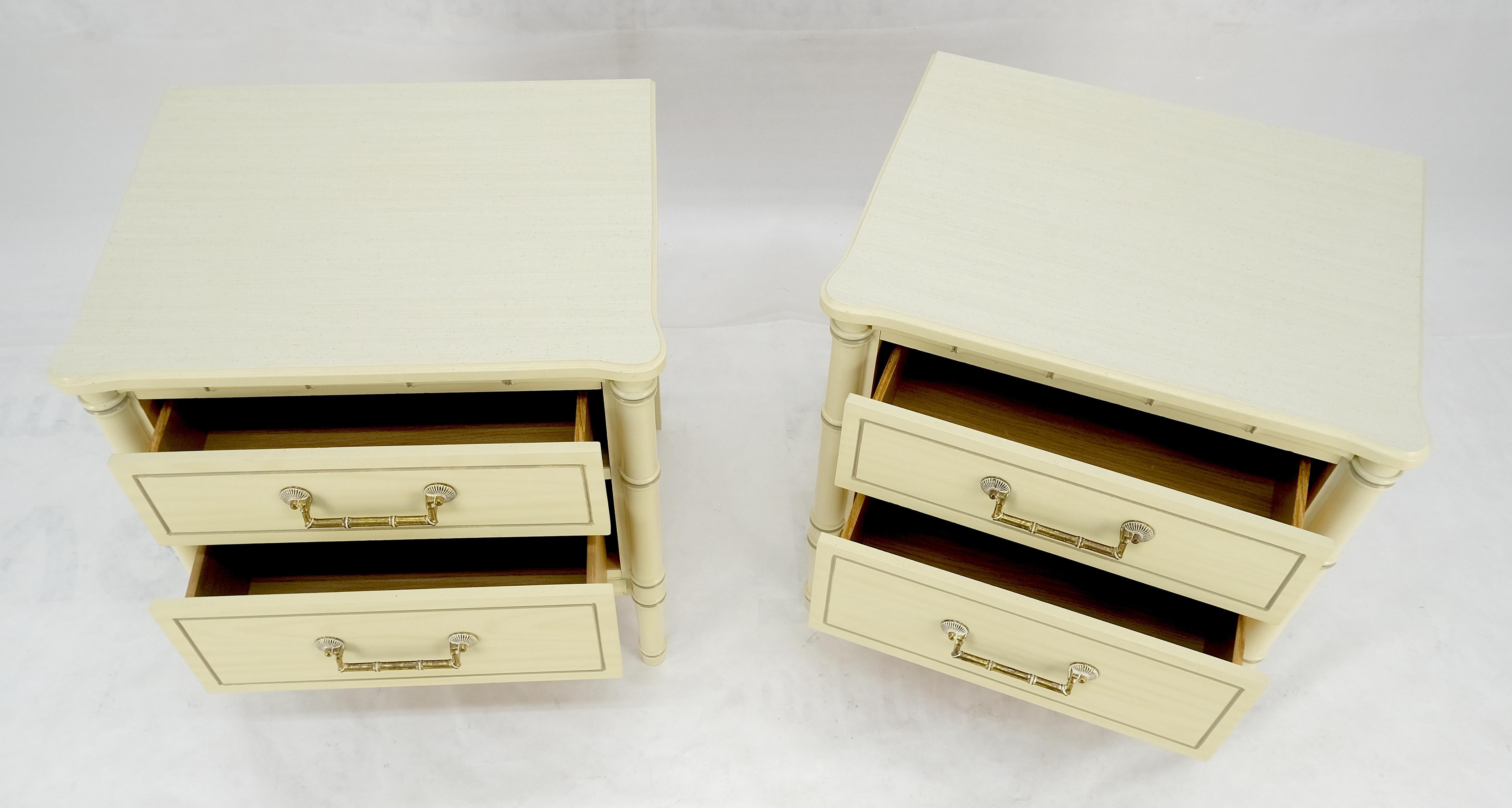 Pair of Faux Bamboo Beige White Lacquer Two Drawers Nightstands End Tables MINT! In Good Condition For Sale In Rockaway, NJ