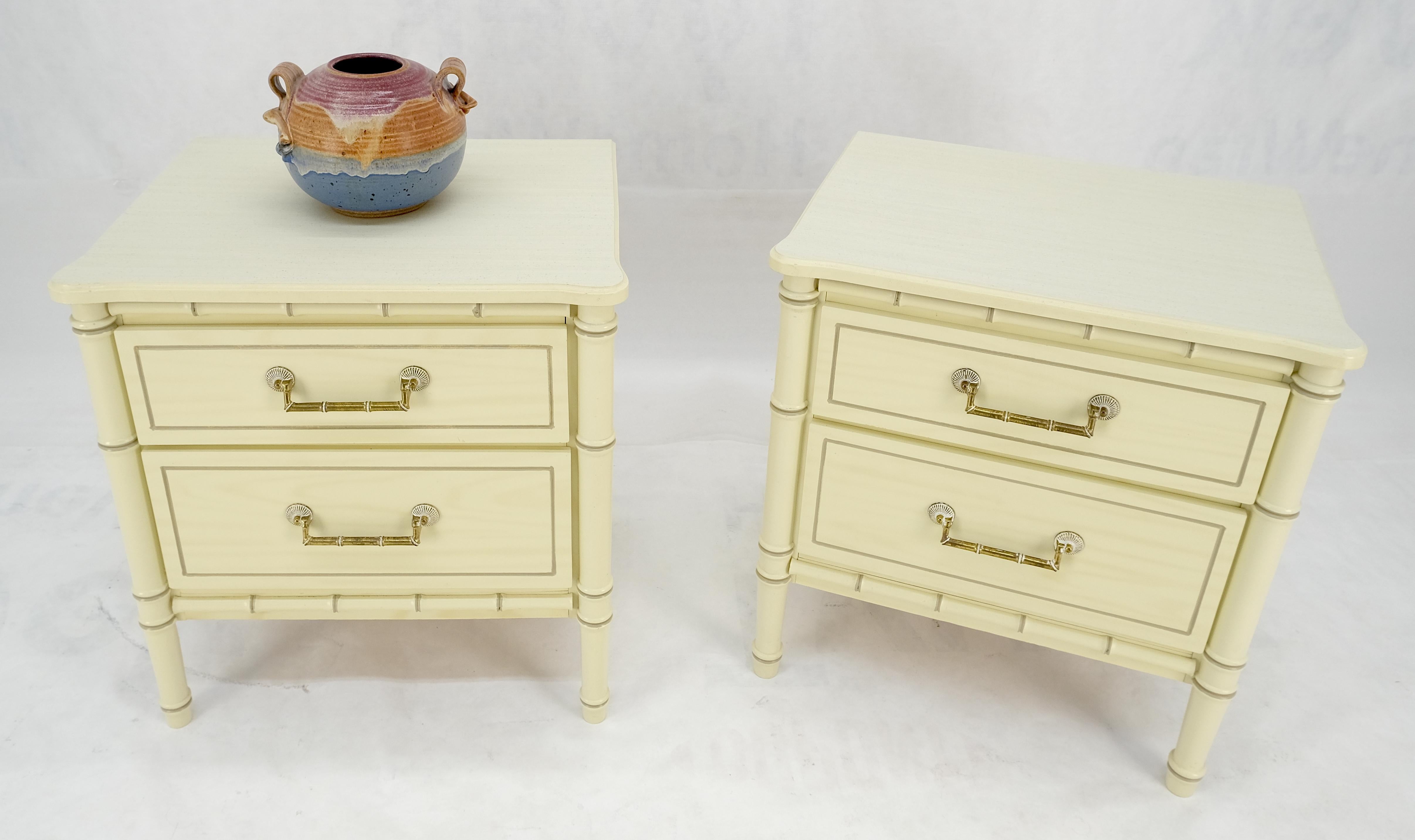 20th Century Pair of Faux Bamboo Beige White Lacquer Two Drawers Nightstands End Tables MINT! For Sale