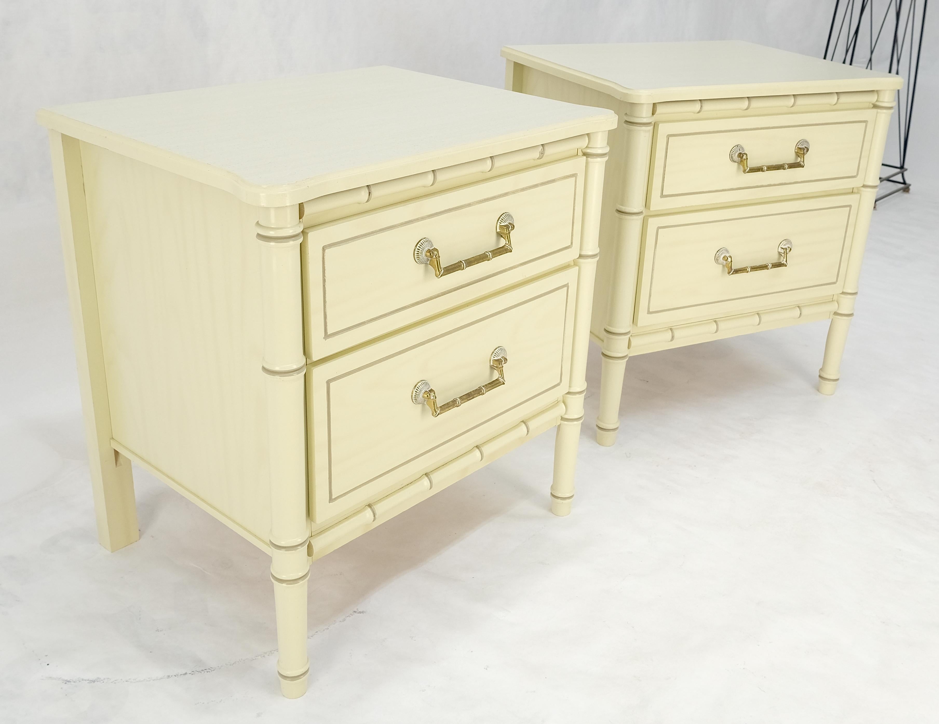 Pair of Faux Bamboo Beige White Lacquer Two Drawers Nightstands End Tables MINT! For Sale 1