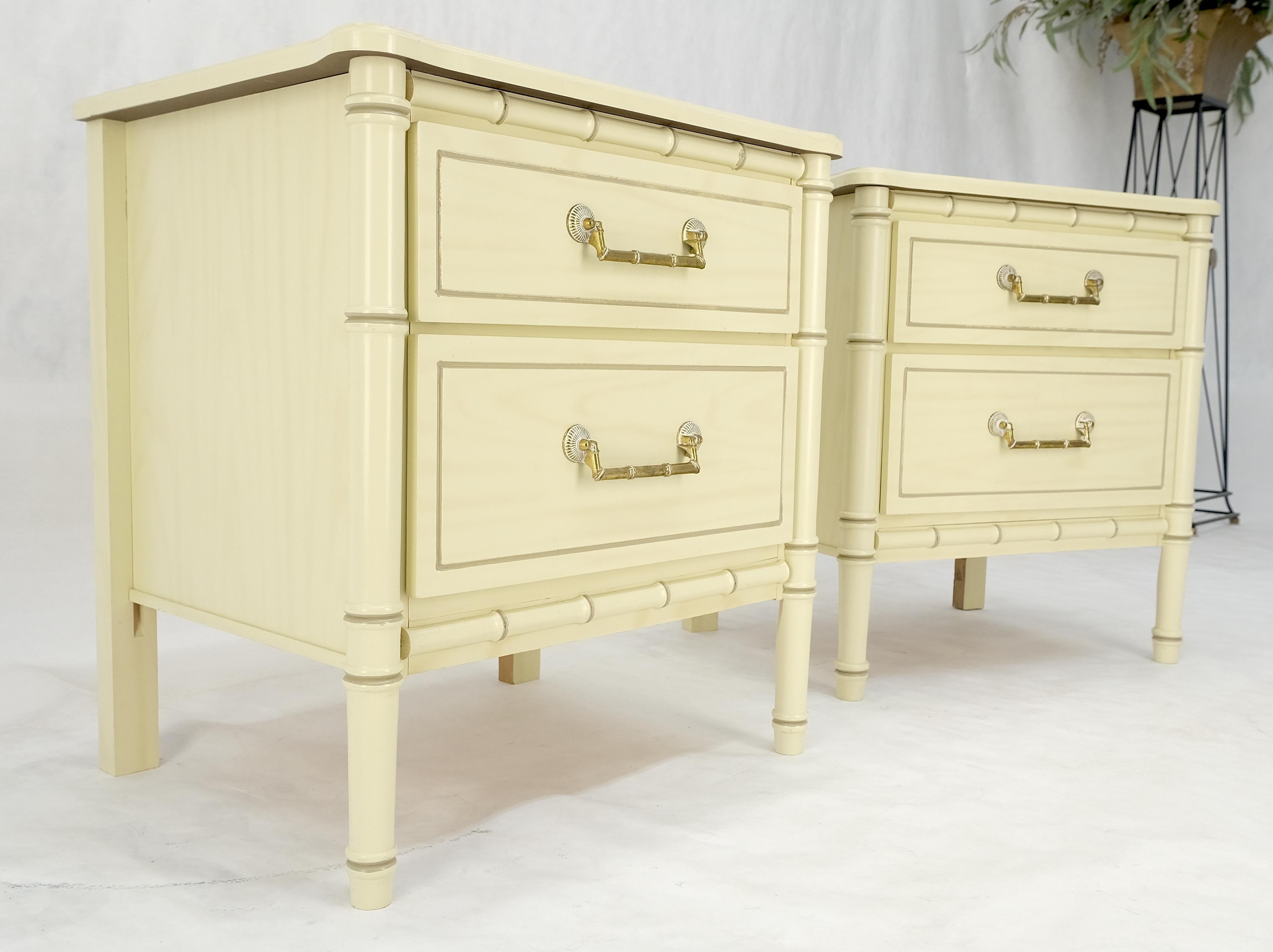 Pair of Faux Bamboo Beige White Lacquer Two Drawers Nightstands End Tables MINT! For Sale 2