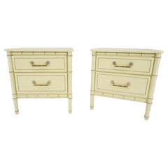 Pareja de mesillas de noche de bambú sintético lacado en blanco beige y dos cajones Mesas auxiliares ¡EN MENTA!