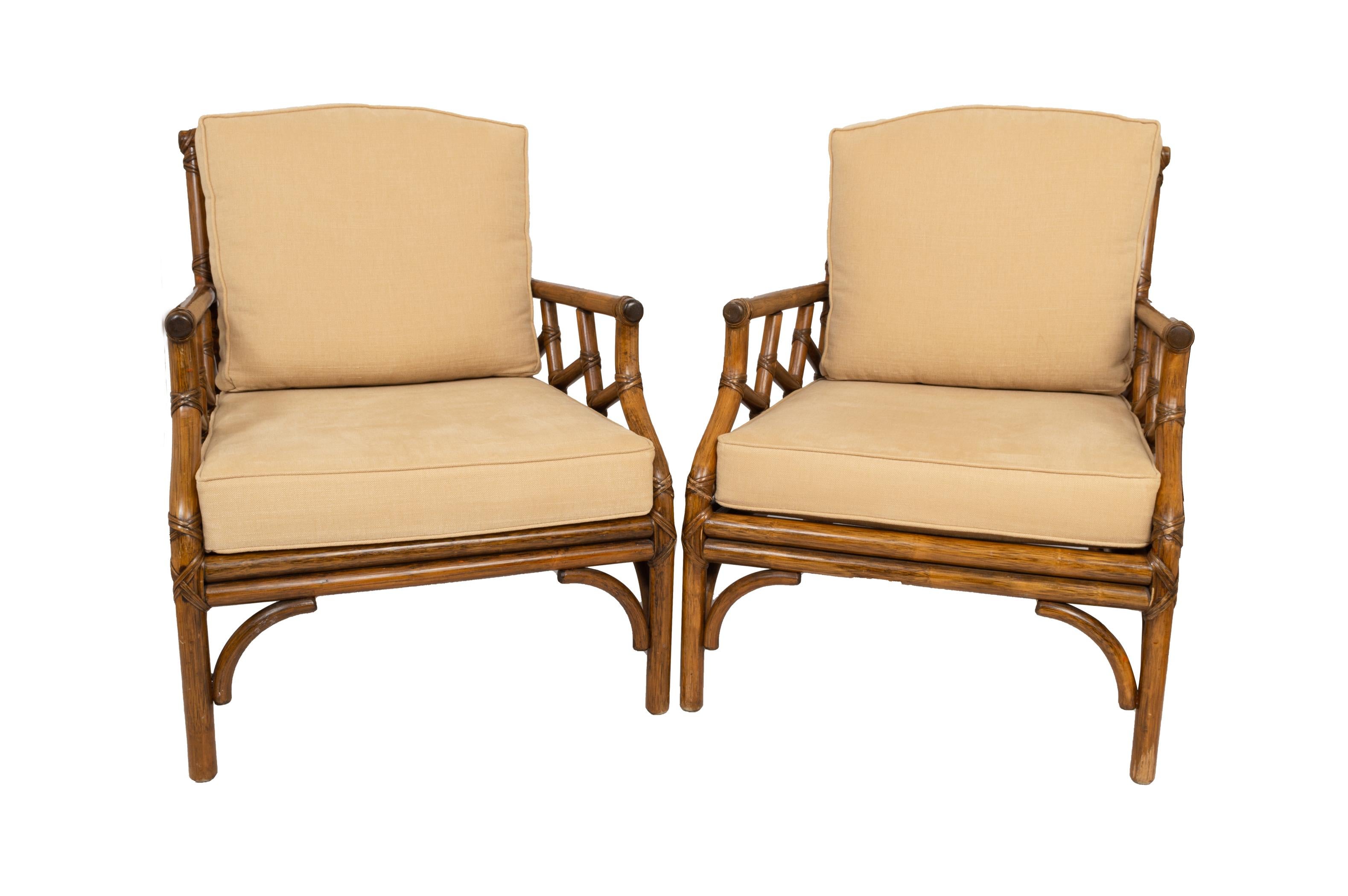 Pair of English Faux Bamboo Cane Chinese Chippendale Lounge Armchairs C.1960 For Sale 4