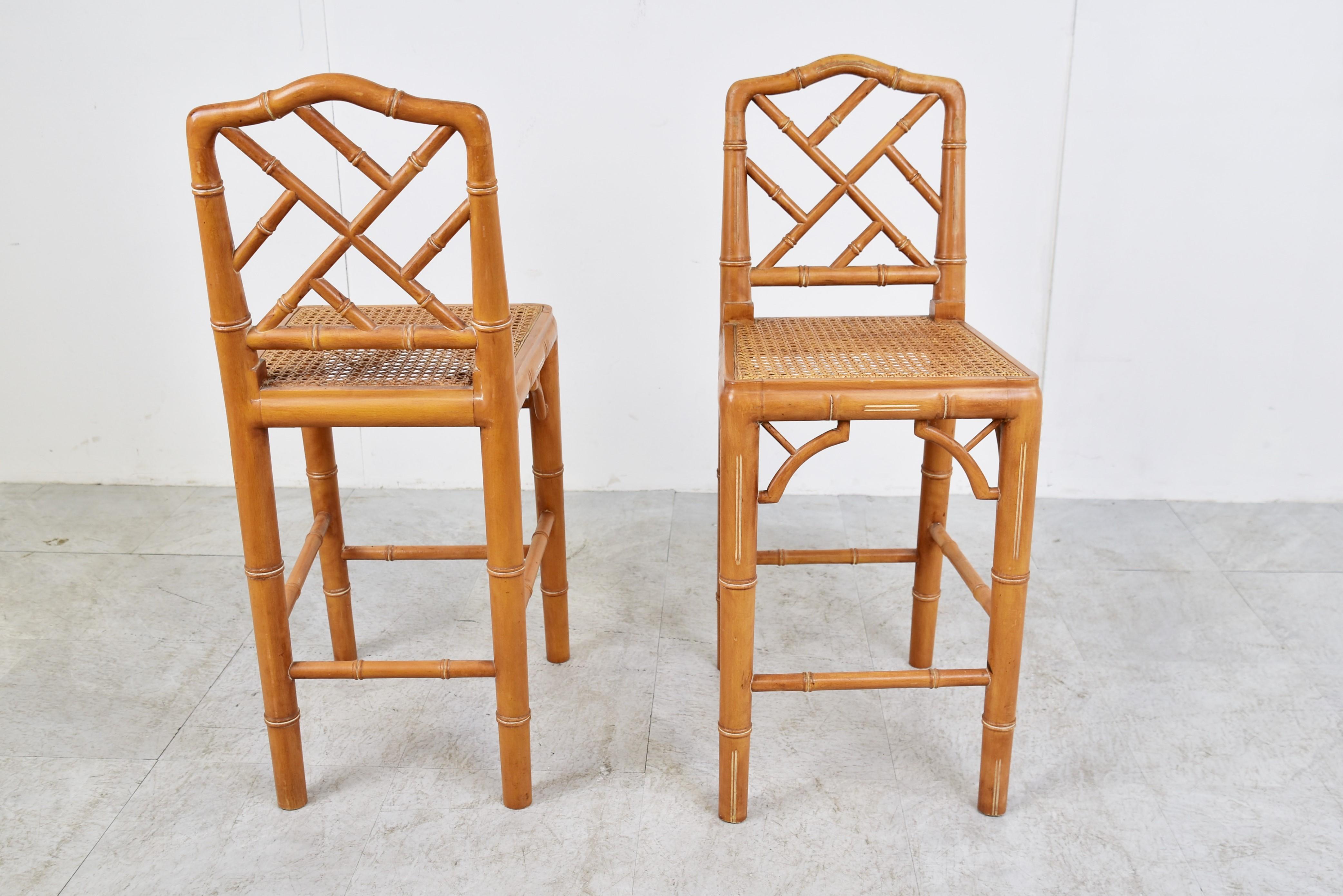 Mid-century faux bamboo and rattan kids high chairs.

Nicely shaped faux bamboo frames.

Good condition

1960s - Belgium

Dimensions:
Height: 83cm/32.67