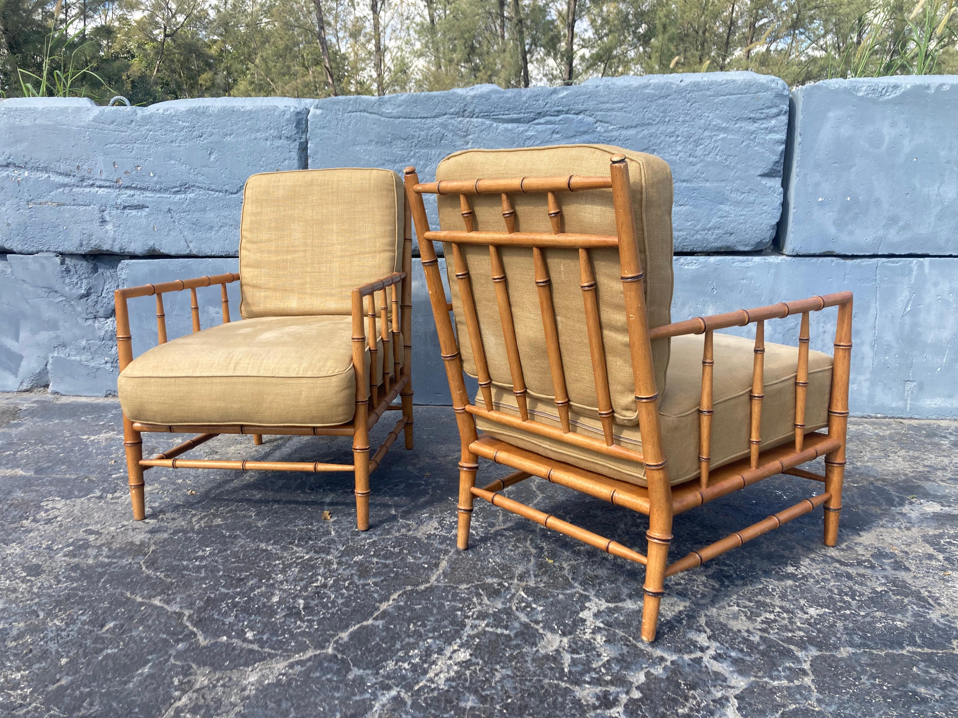 Pair of Faux Bamboo Chinese Chippendale Lounge Chairs Martha Stewart Bernhardt For Sale 5