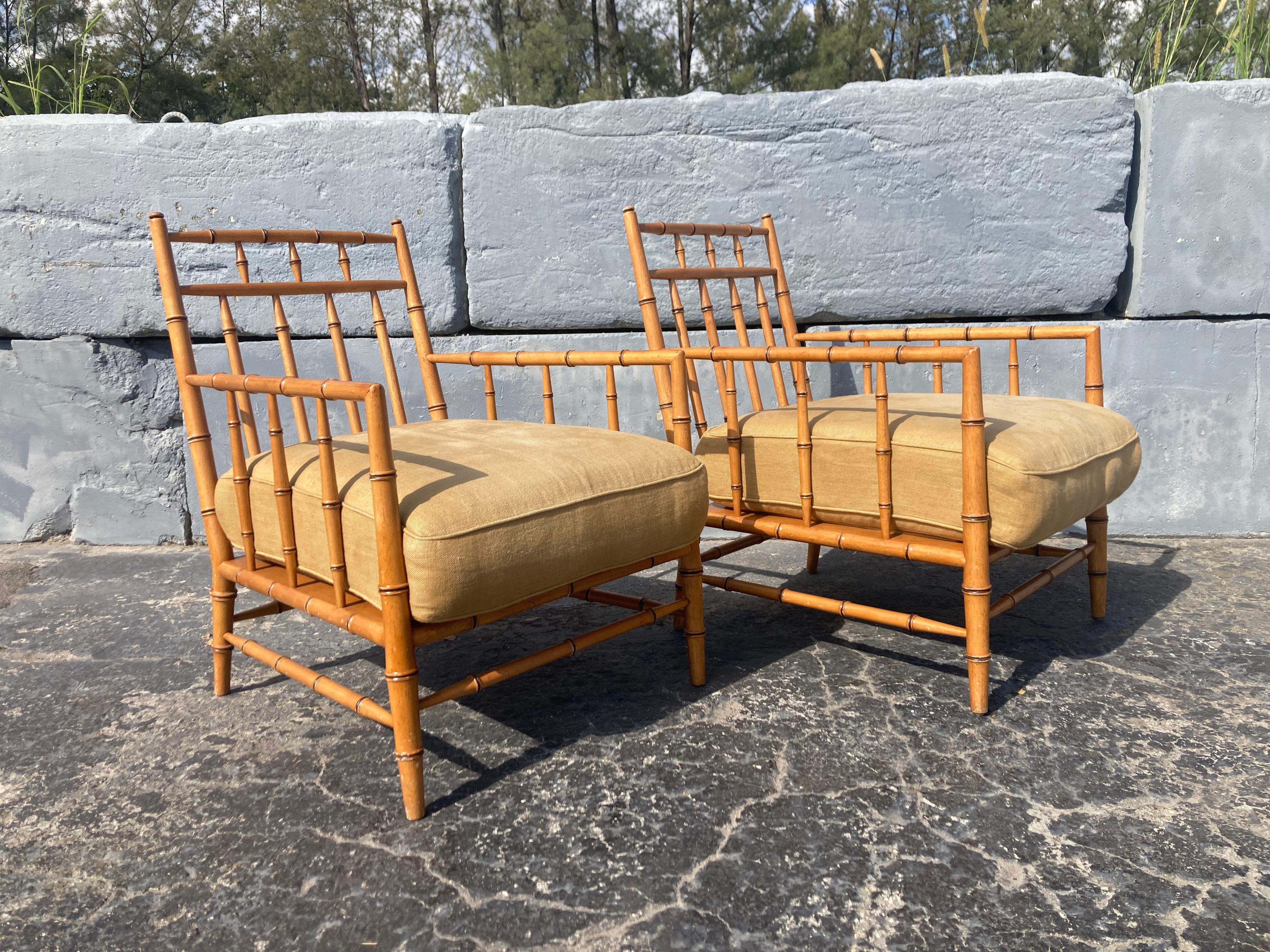 Moderne Paire de chaises longues Chippendale chinoises en faux bambou Martha Stewart Bernhardt en vente