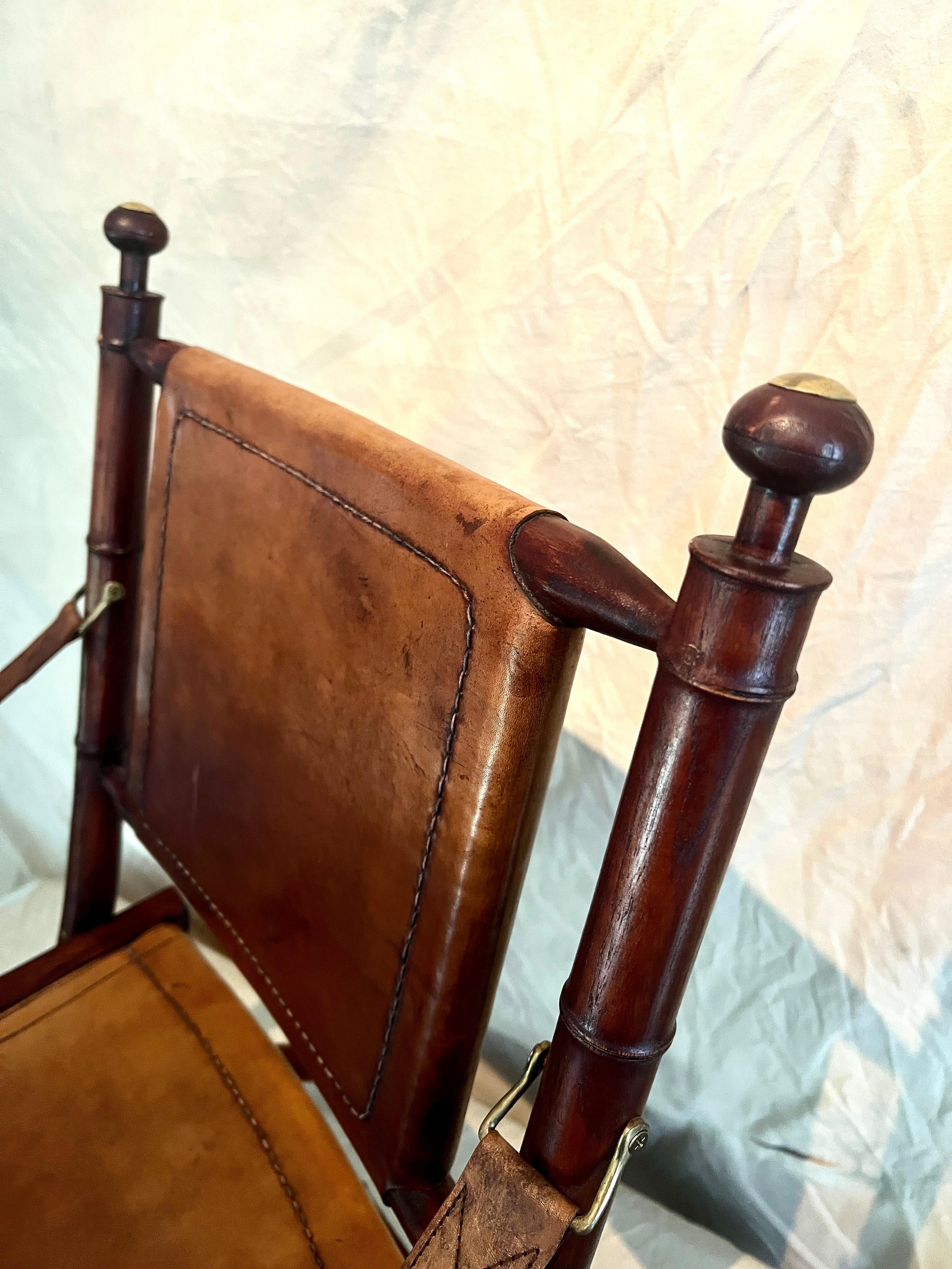 Pair of Faux Bamboo Folding Leather and Wood Campaign Chairs with Brass Details In Good Condition For Sale In Los Angeles, CA