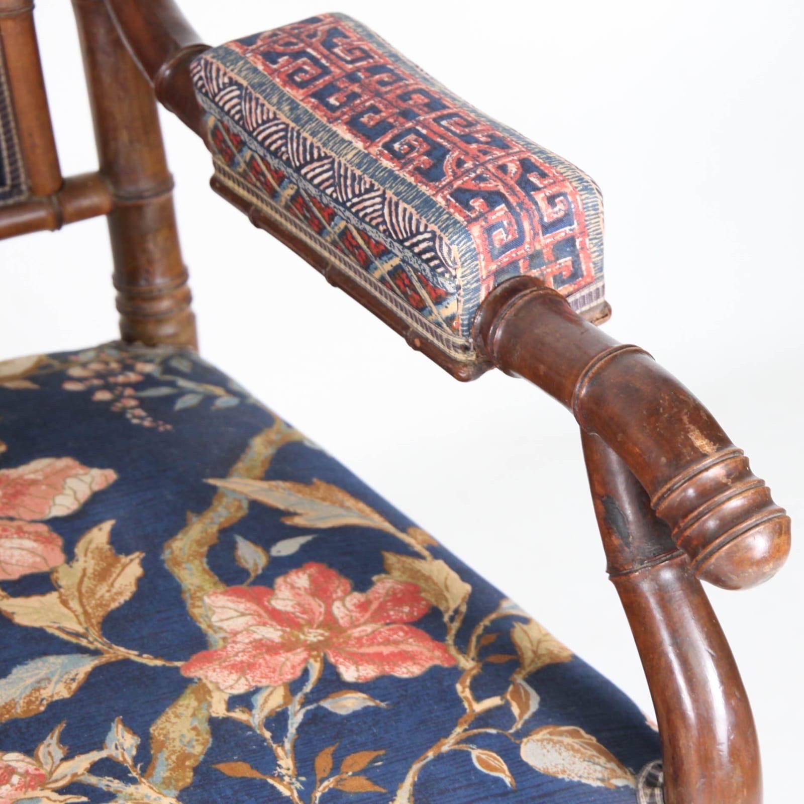 Außergewöhnliches Paar Sessel aus Bambusimitat, Perret Vibert zugeschrieben, um 1900
Stoff 