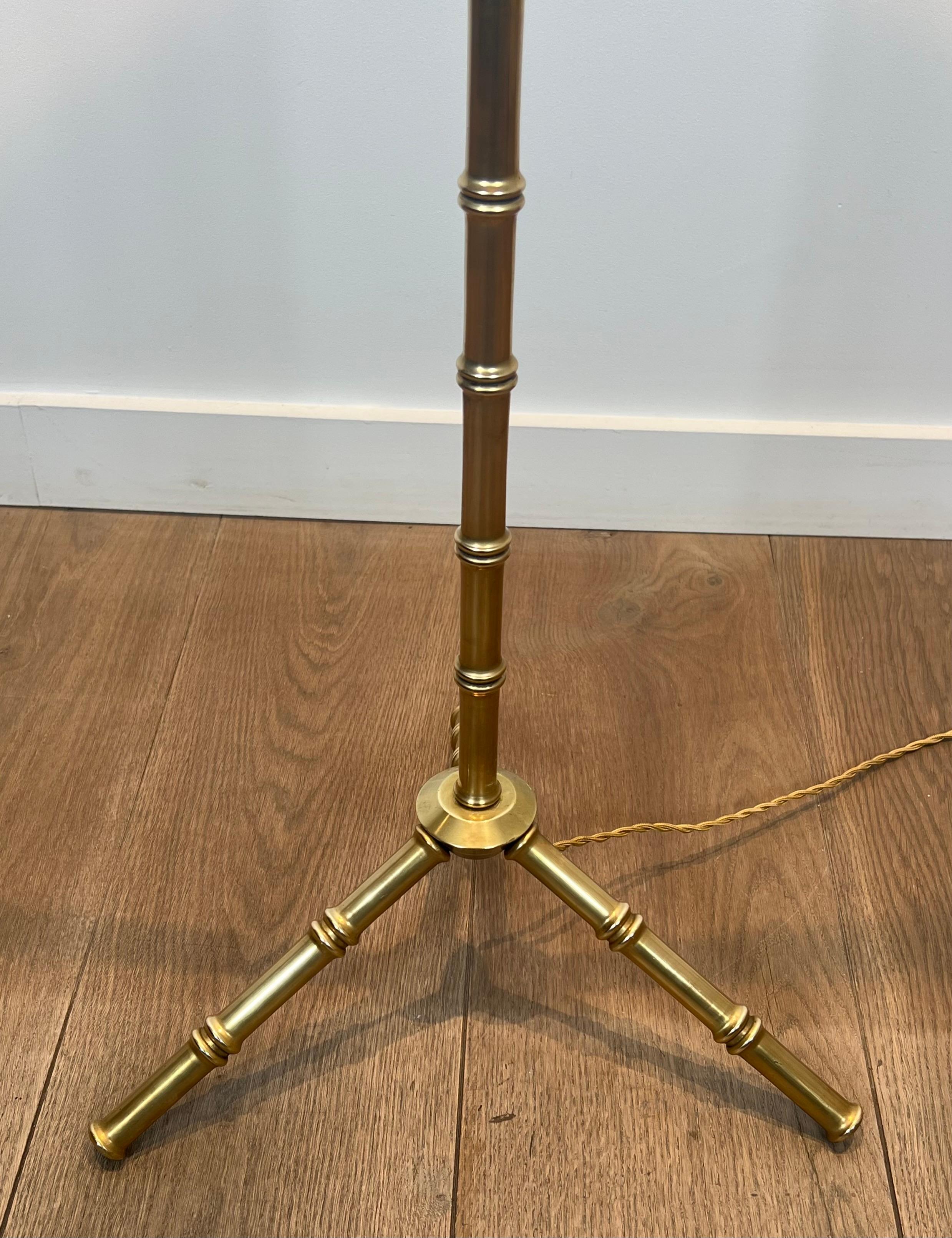 Coppia di lampade da terra in bronzo e ottone finto-bambù di Jacques Adnet in vendita 8
