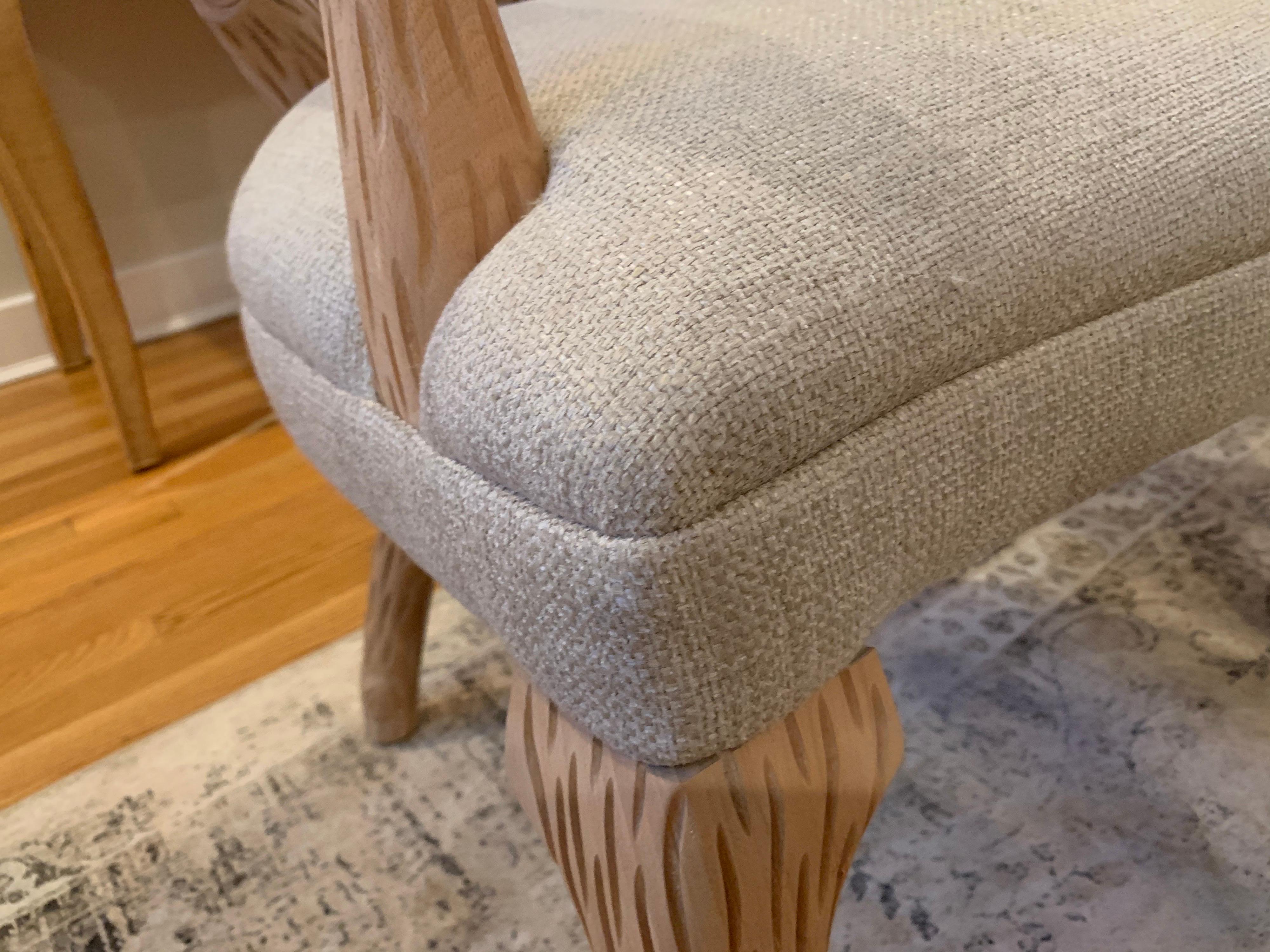 Effet bois Paire de fauteuils en faux bois blanchi en vente