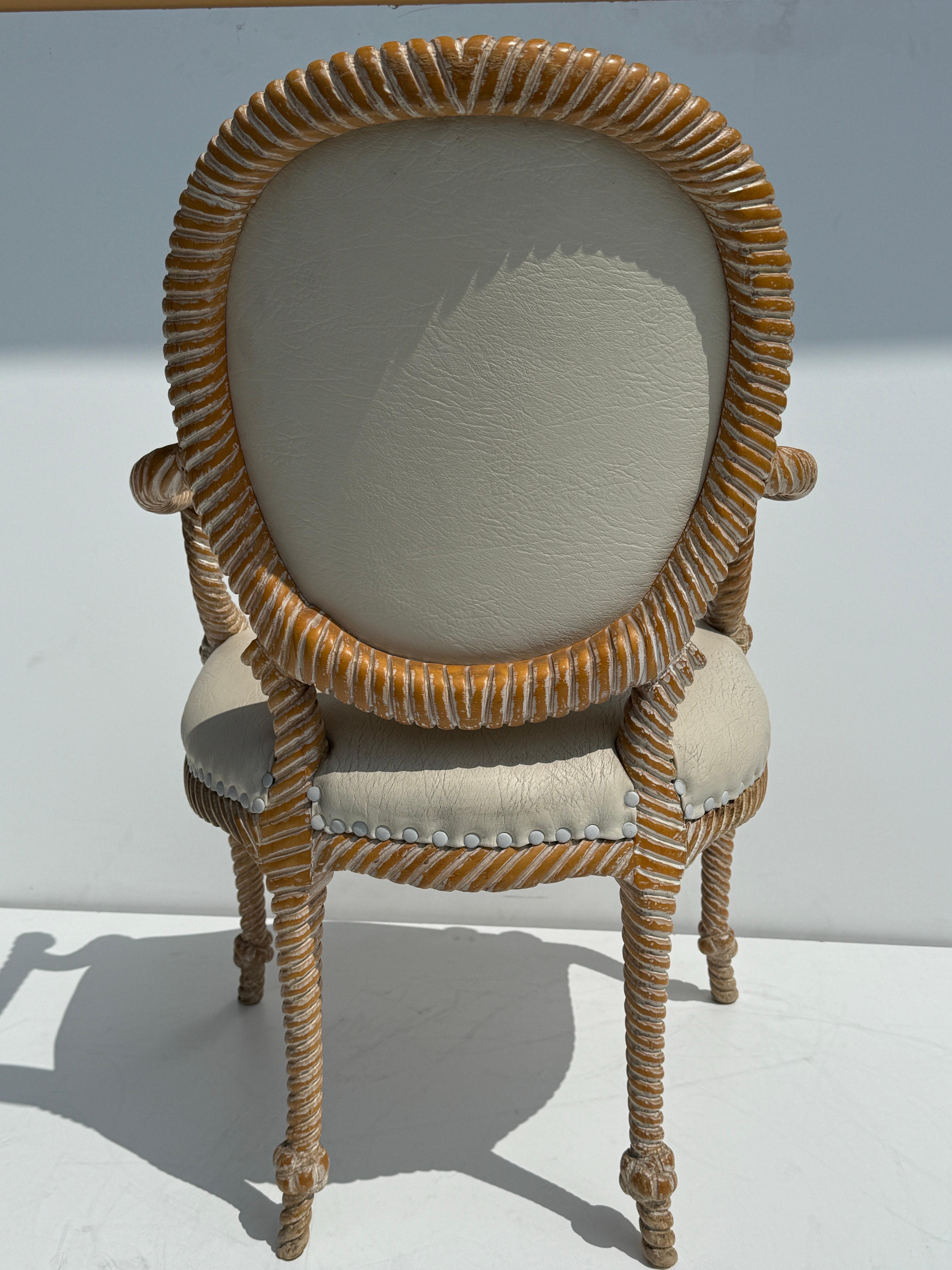 Paire de fauteuils en corde sculptée en Faux Bois en vente 3